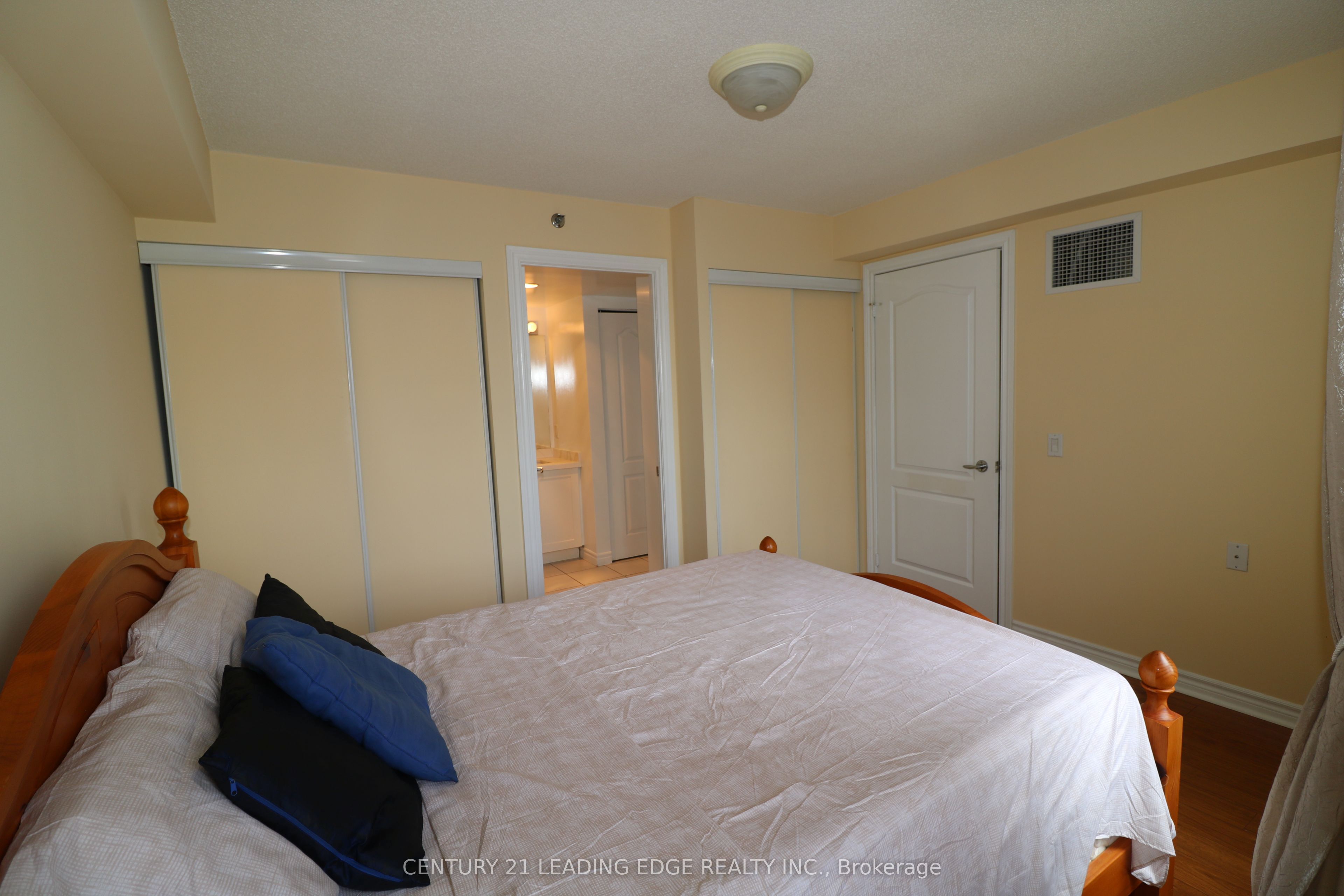 4640 Kimbermount Avenue 305 Property Photo 15