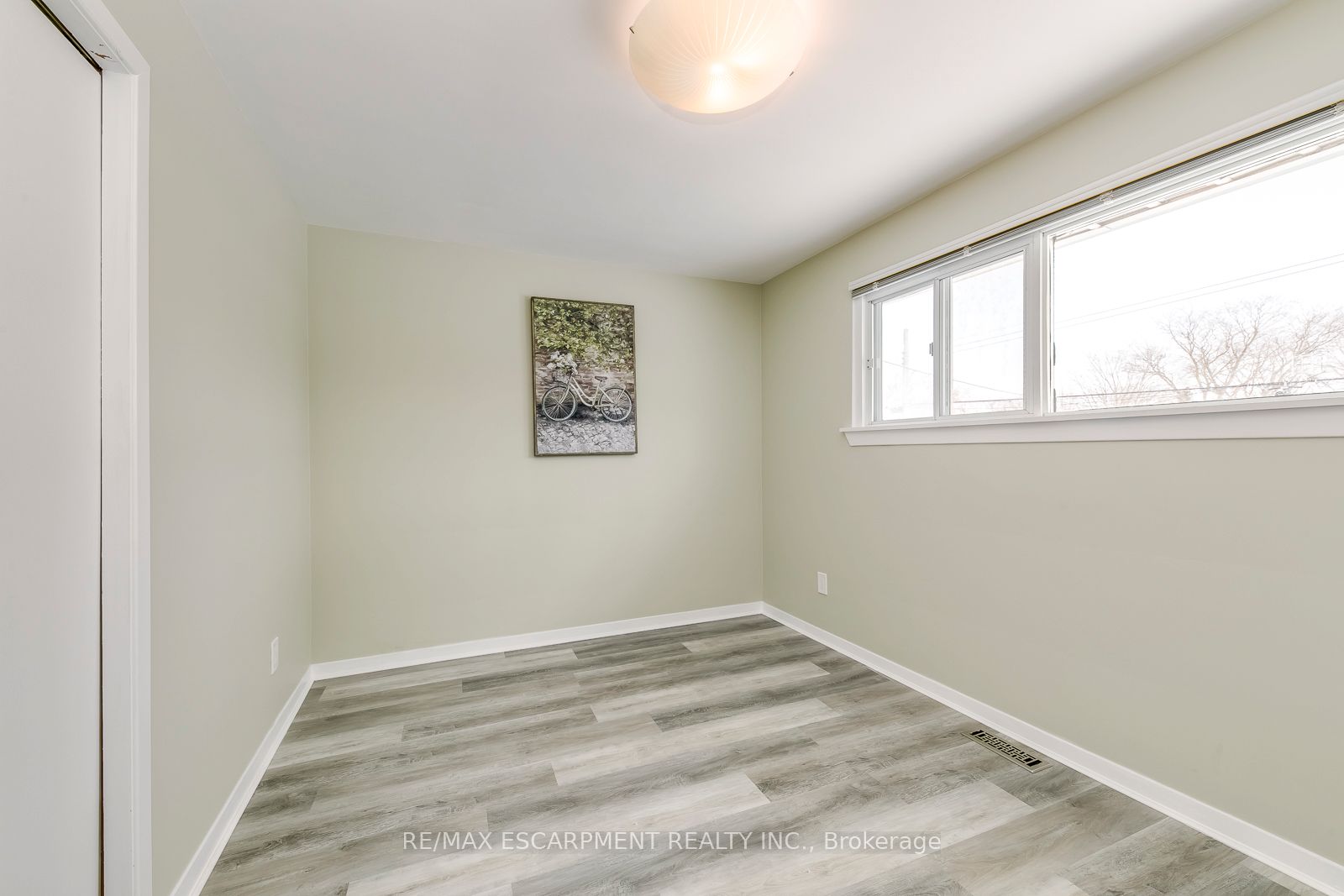 5440 Windermere Drive Property Photo 26