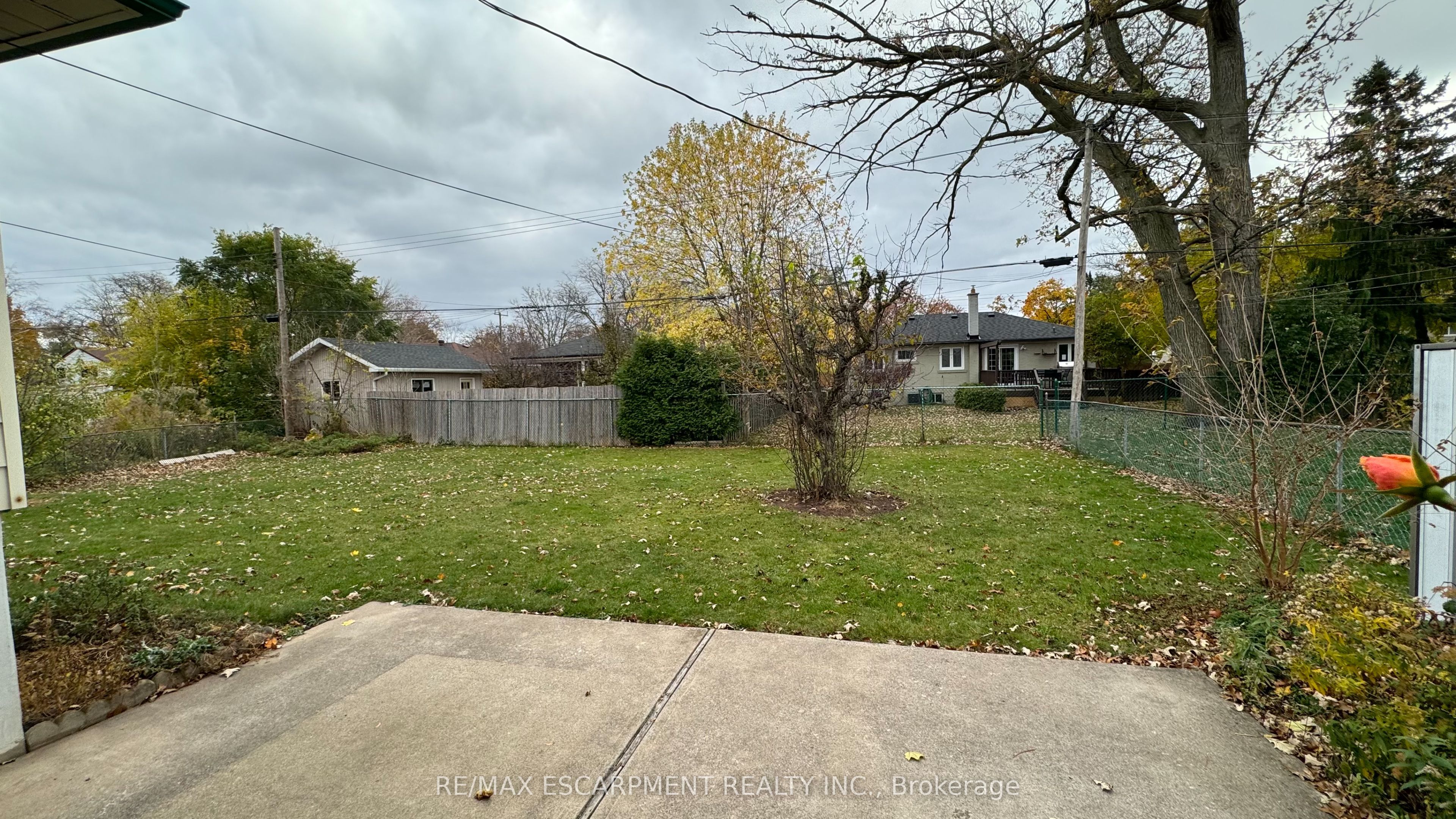 5440 Windermere Drive Property Photo 36