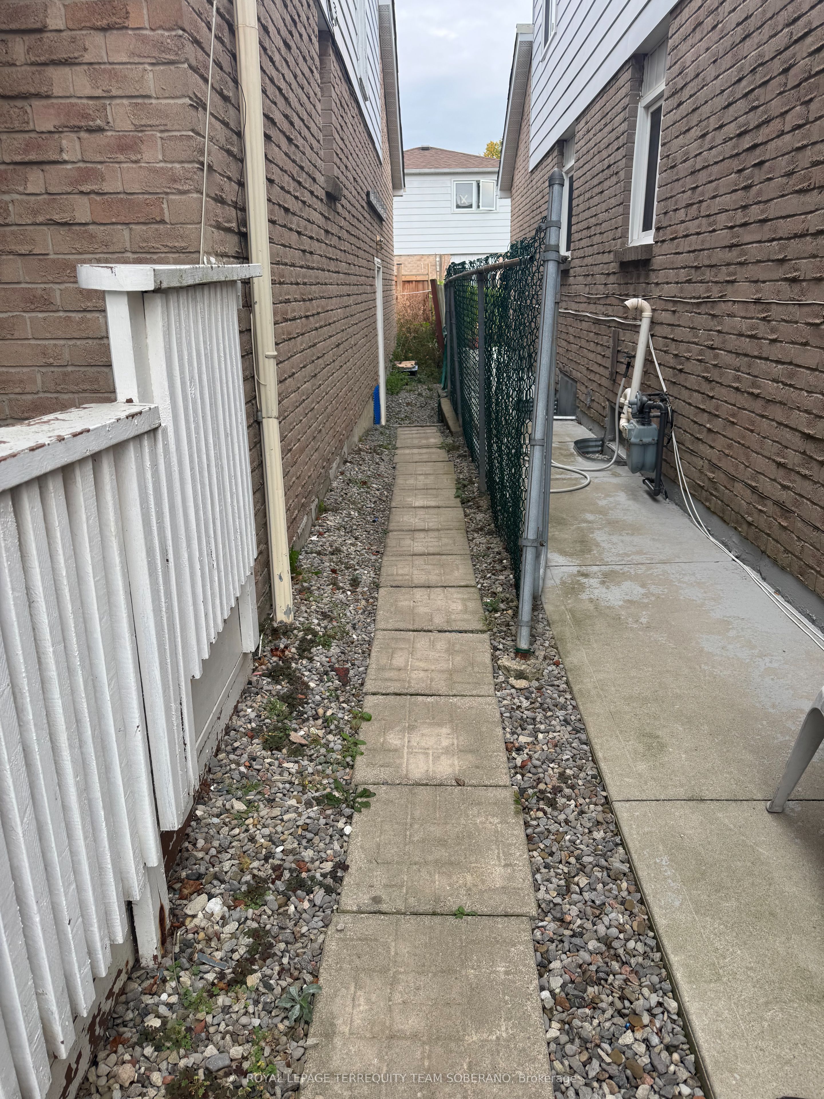 147 Morton Way Bsmt Property Photo 2