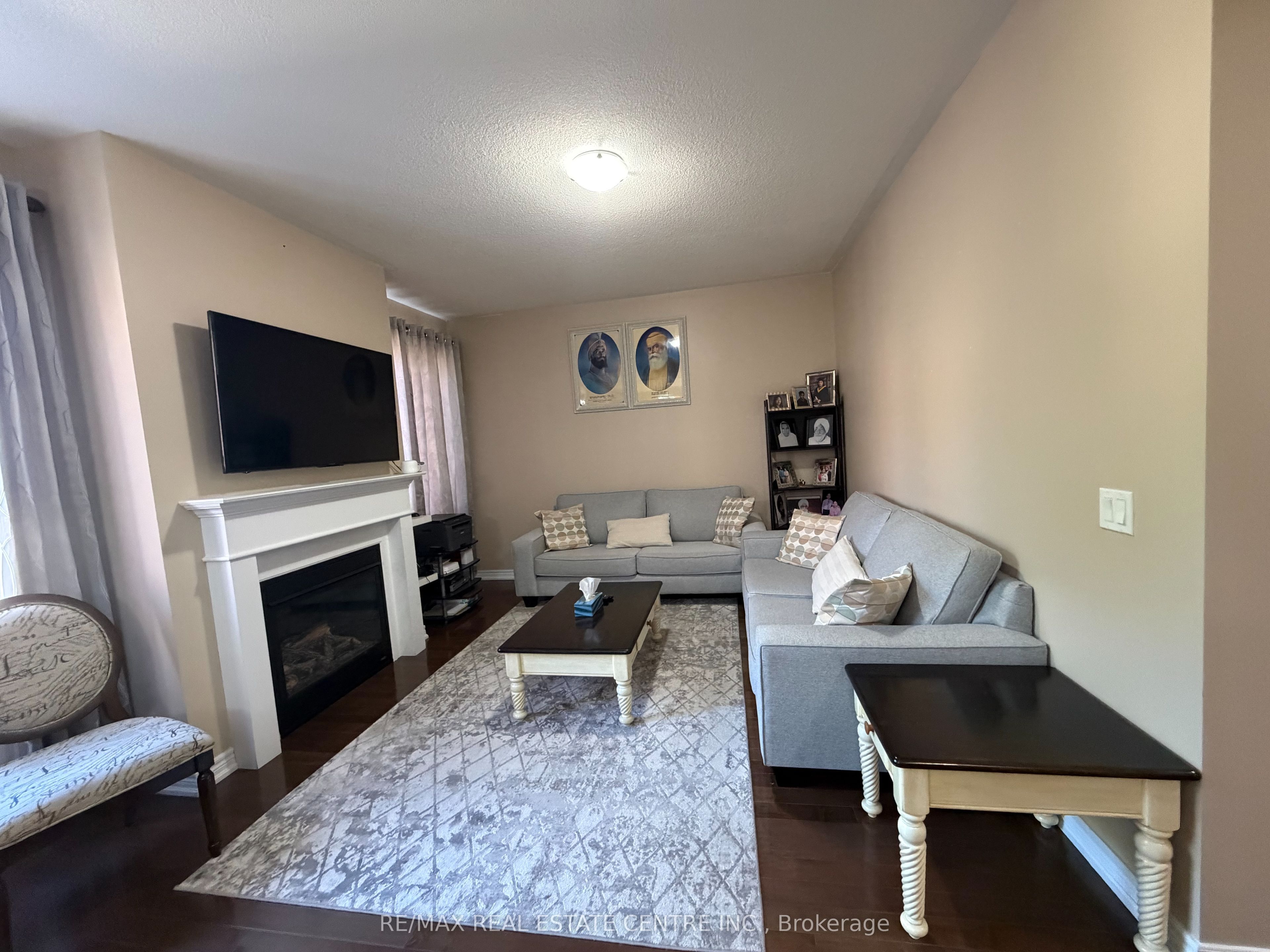 14 Twistleton Street Property Photo 15