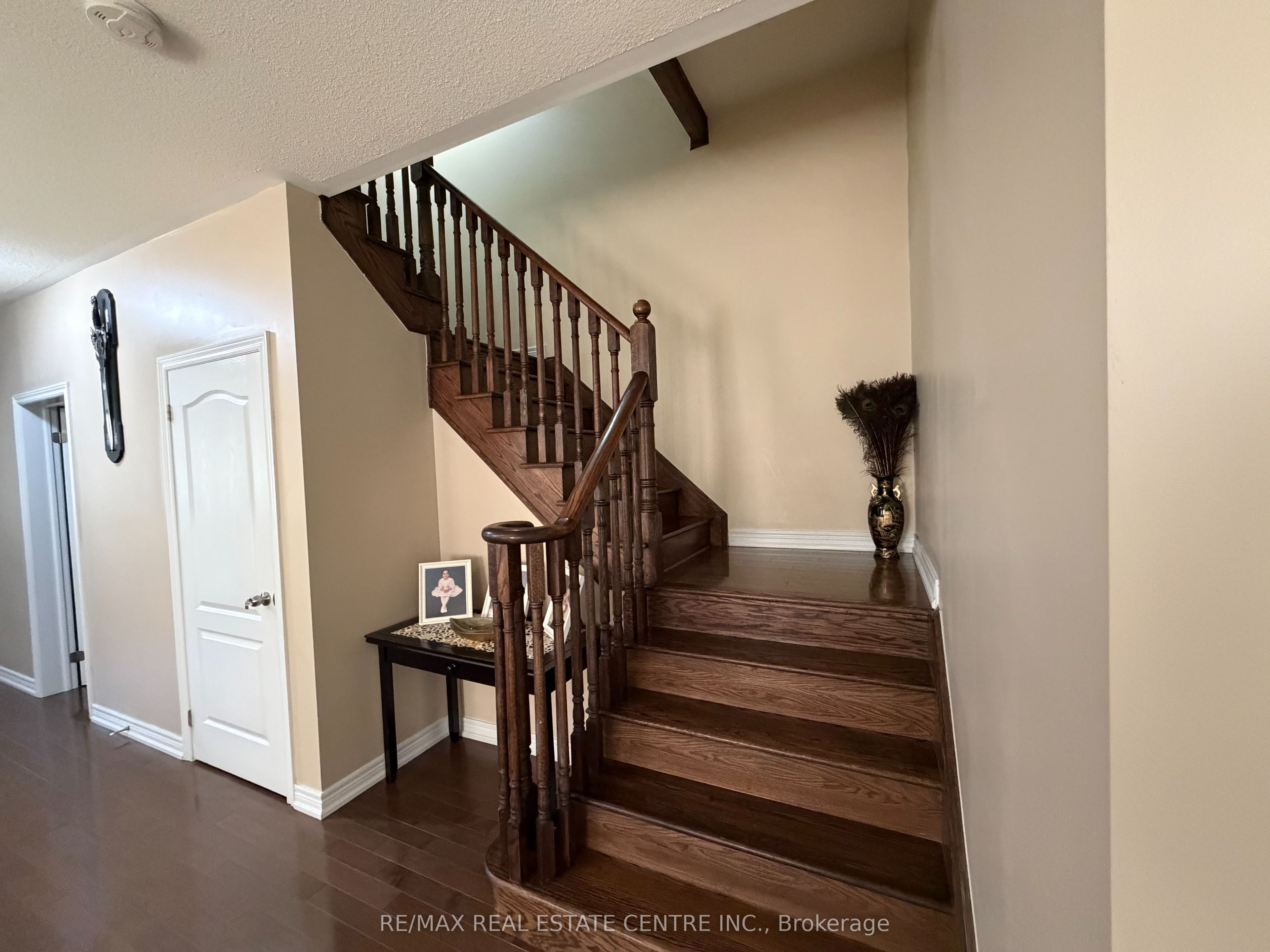 14 Twistleton Street Property Photo 16