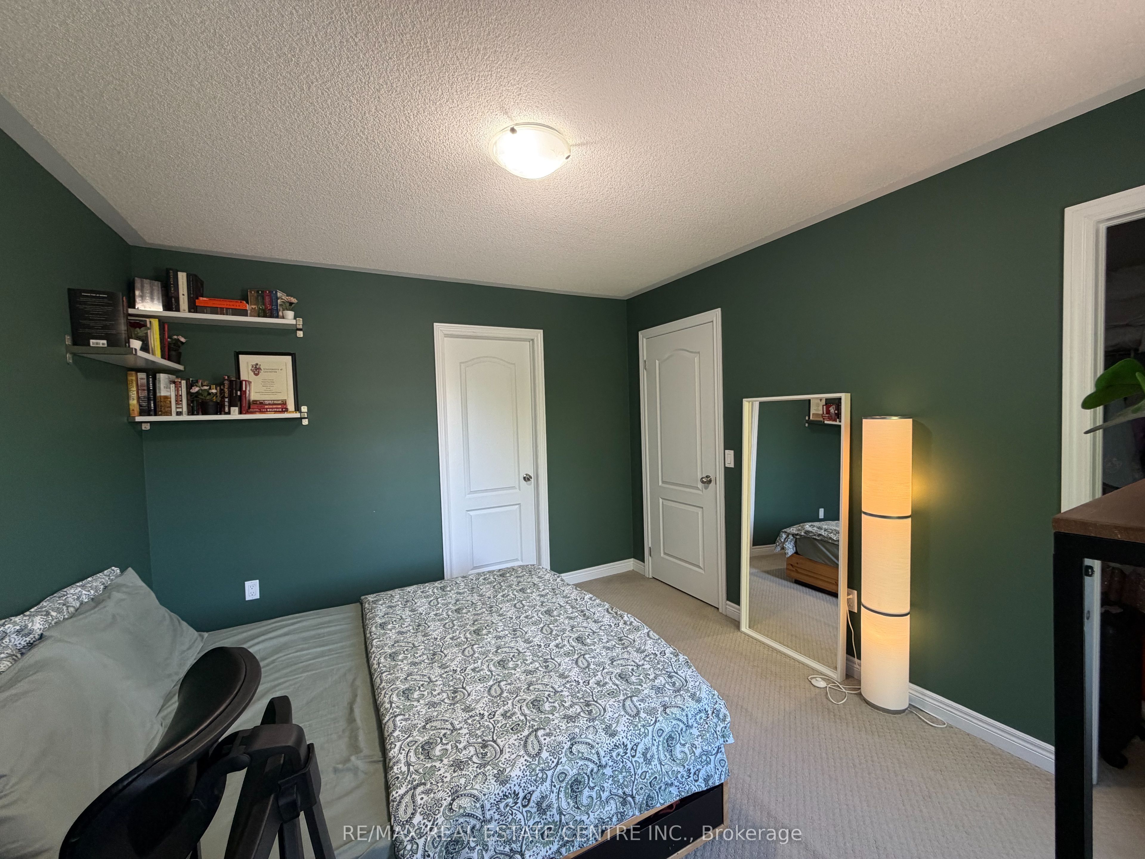 14 Twistleton Street Property Photo 20