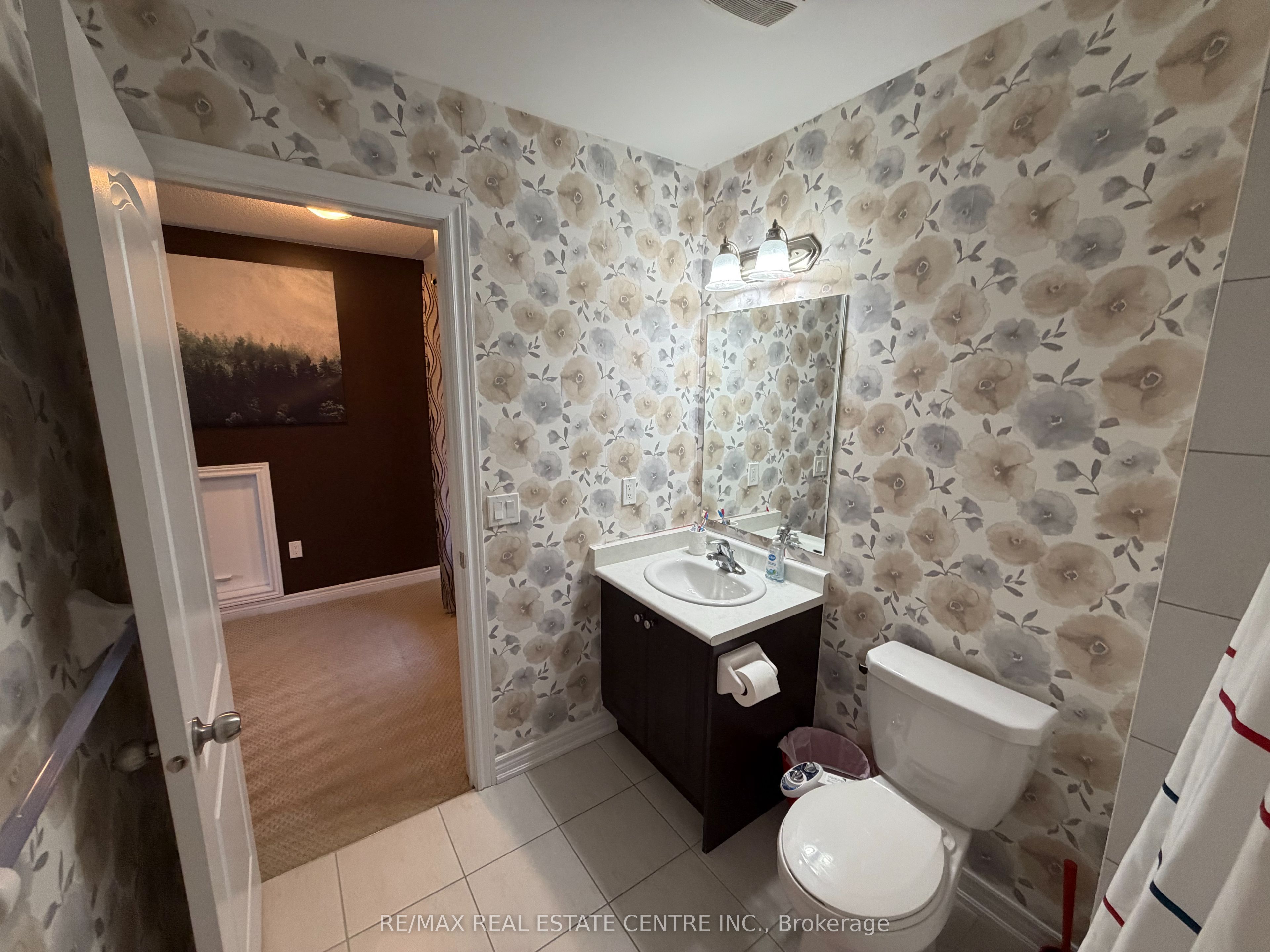 14 Twistleton Street Property Photo 30