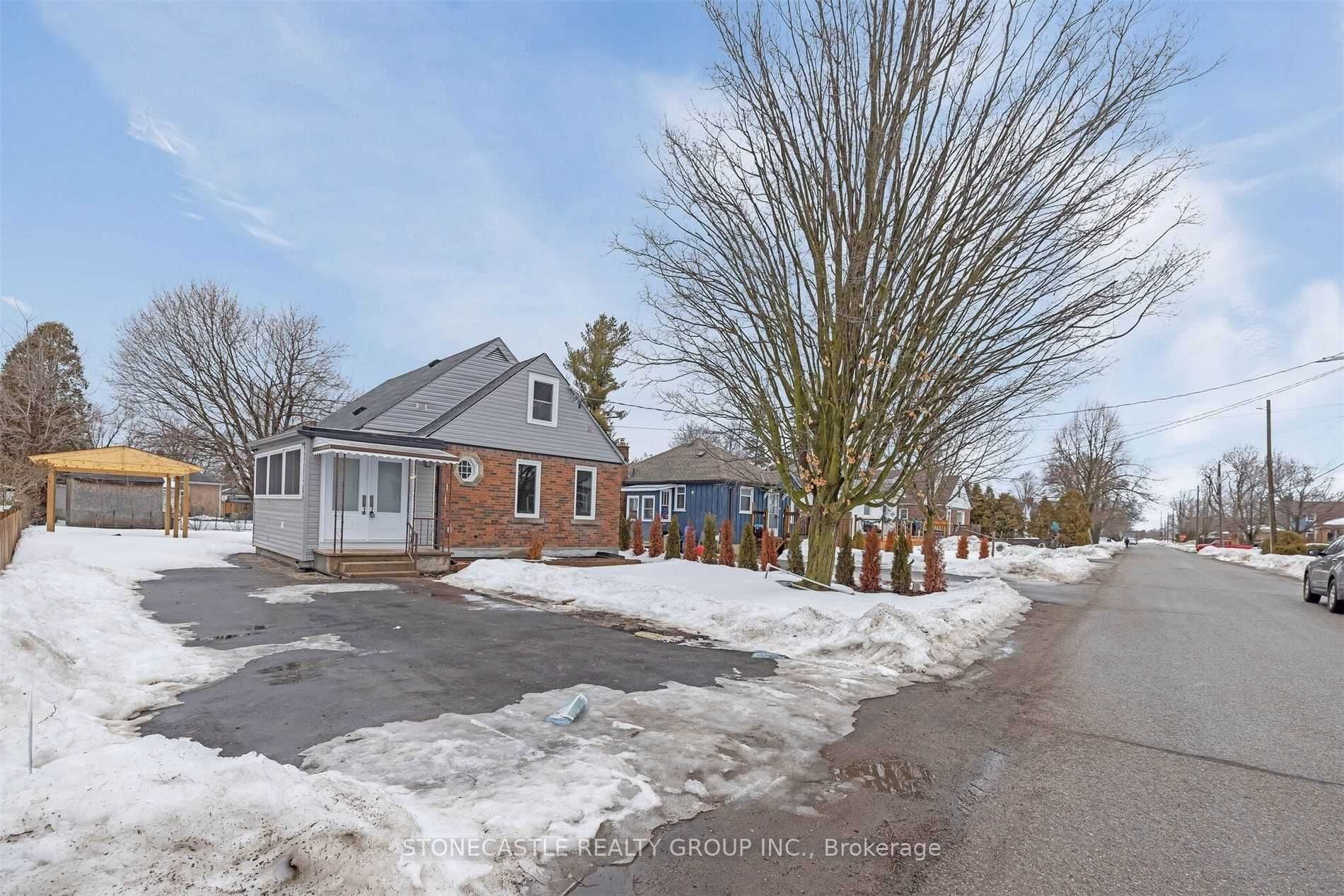 269 Peel Street Property Photo 3