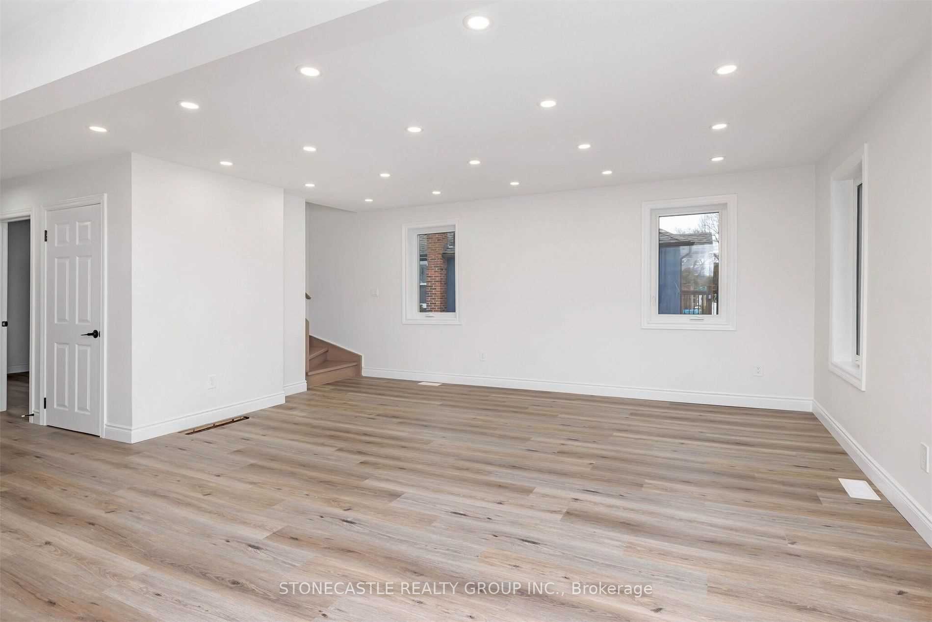269 Peel Street Property Photo 9