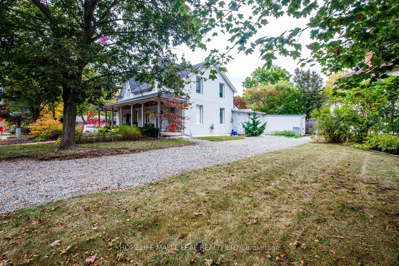 12 Adamson Street N Property Photo 1