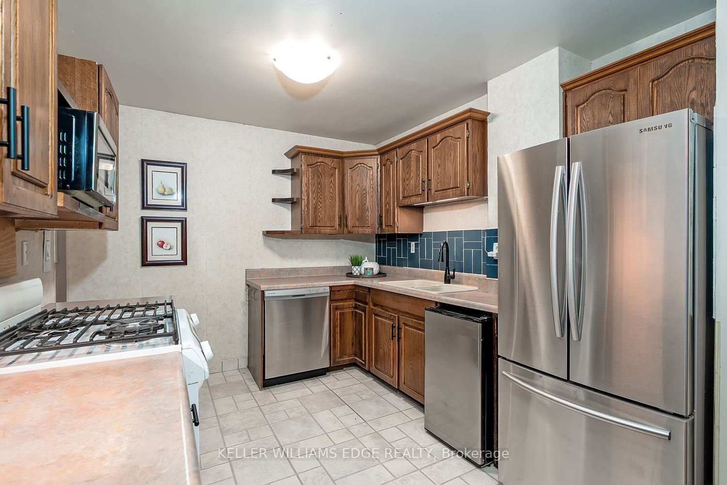 473 Woodview Road 2 Property Photo 13