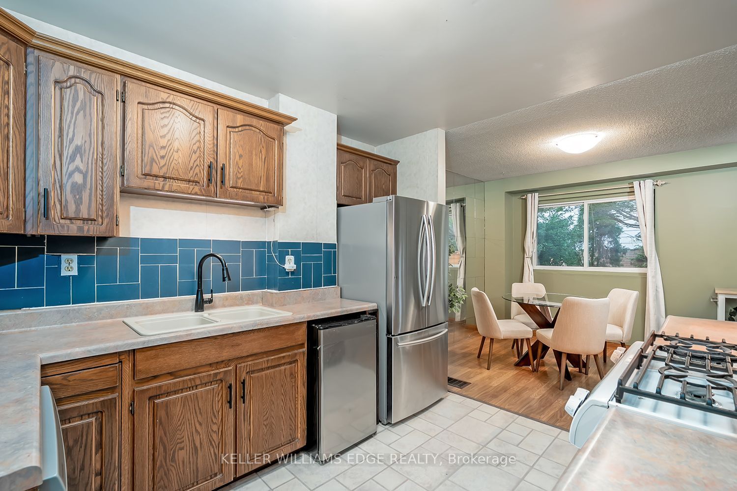 473 Woodview Road 2 Property Photo 14