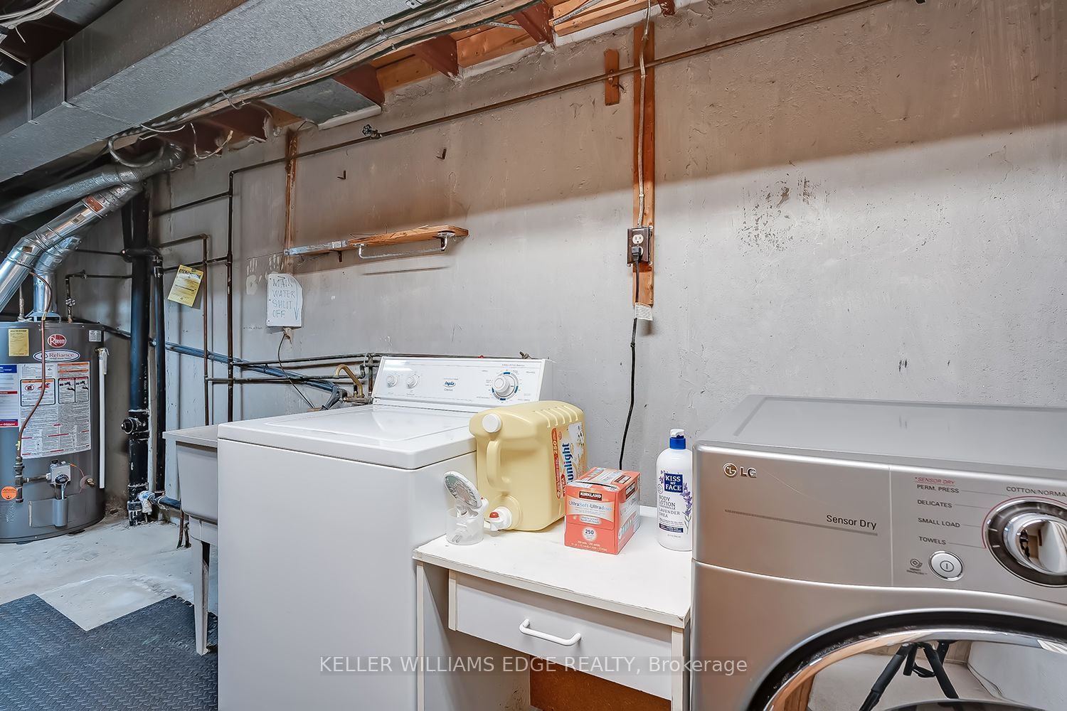 473 Woodview Road 2 Property Photo 28