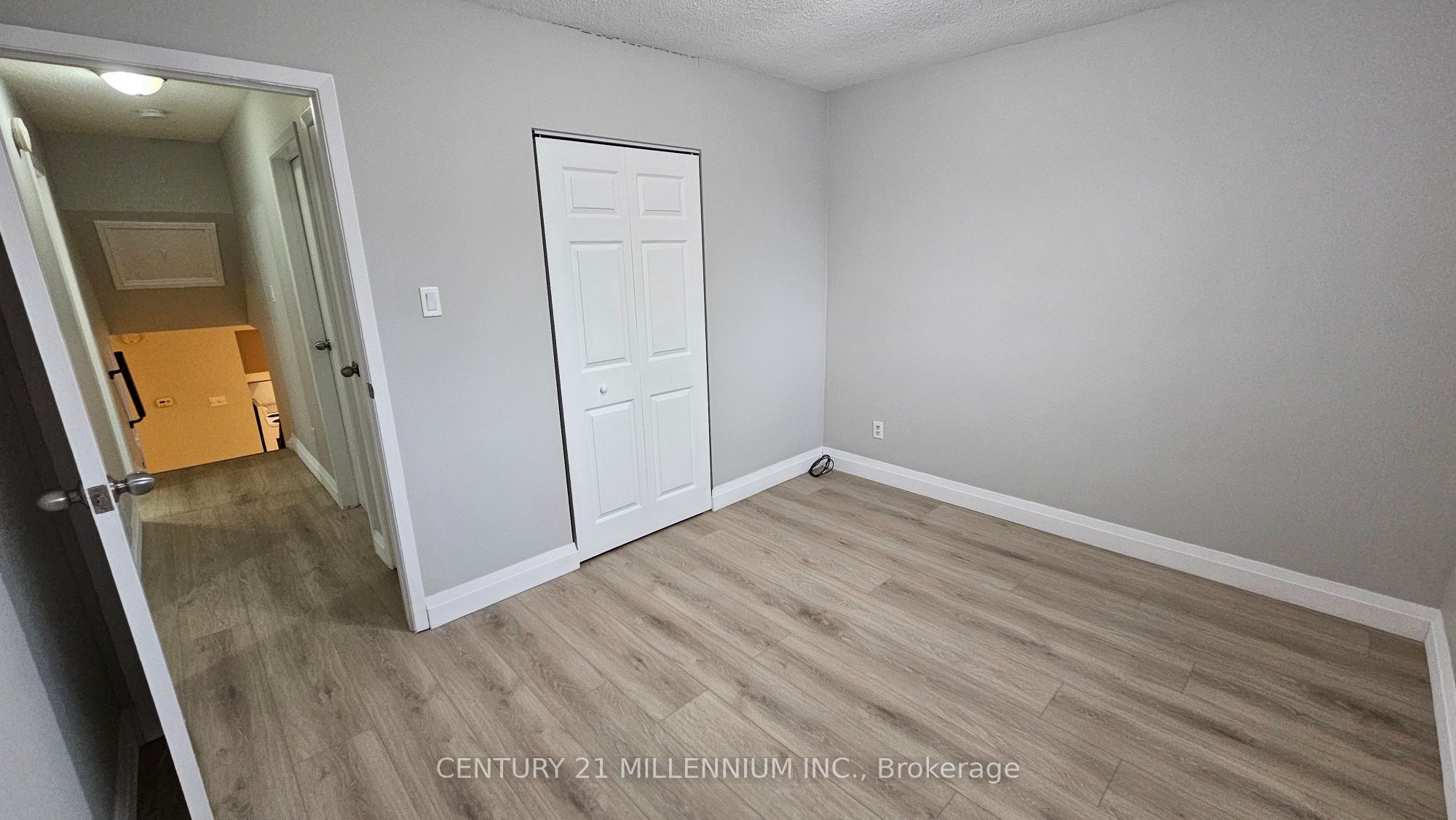 67 Simmons Boulevard Upper Property Photo 12