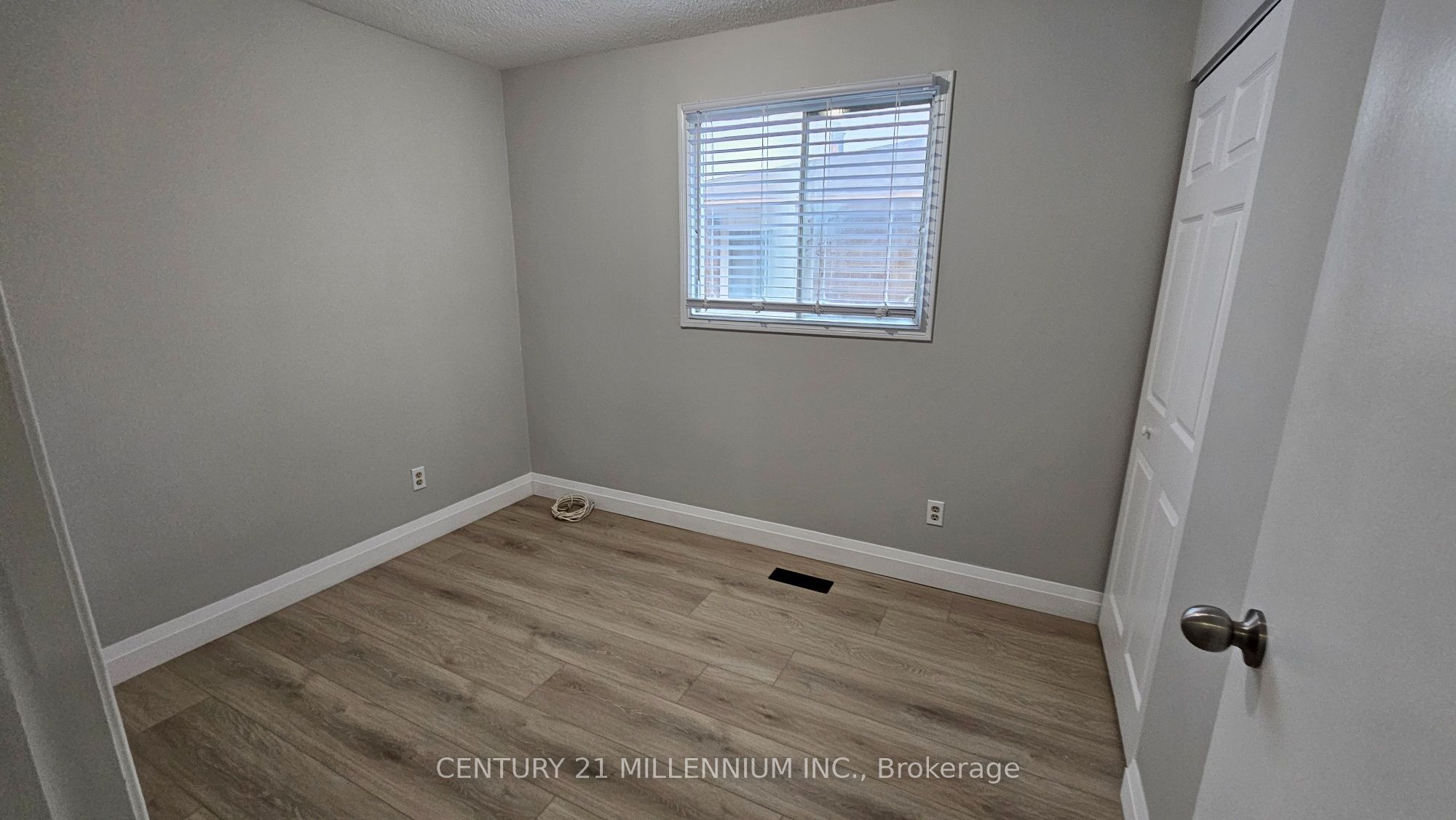 67 Simmons Boulevard Upper Property Photo 13
