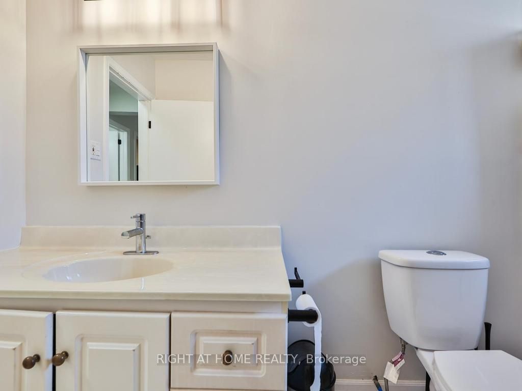 3174 Weston Road Property Photo 19