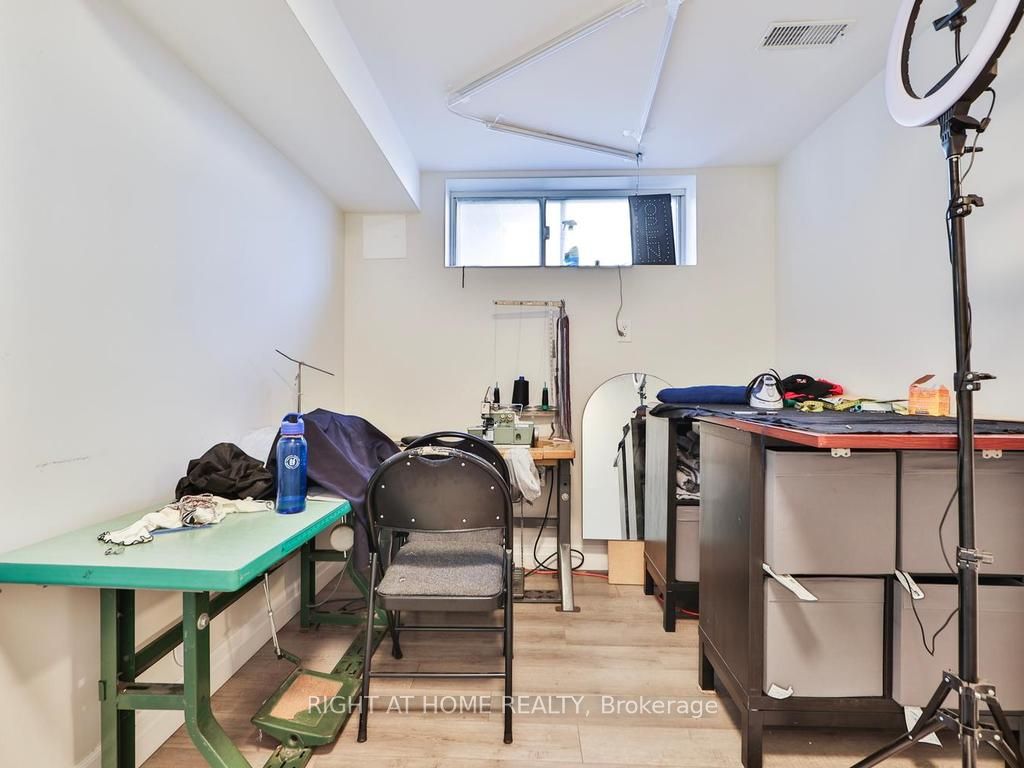 3174 Weston Road Property Photo 33