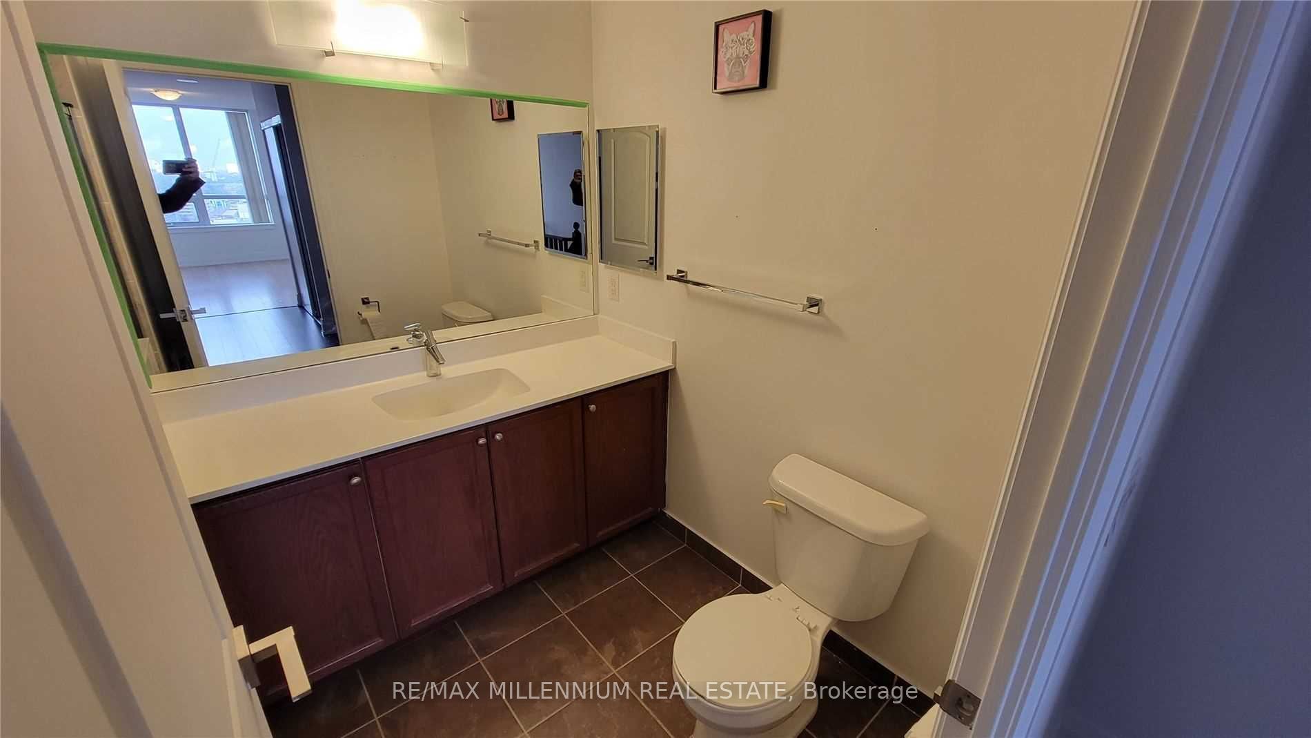 1060 Sheppard Avenue Ph08 Property Photo 11