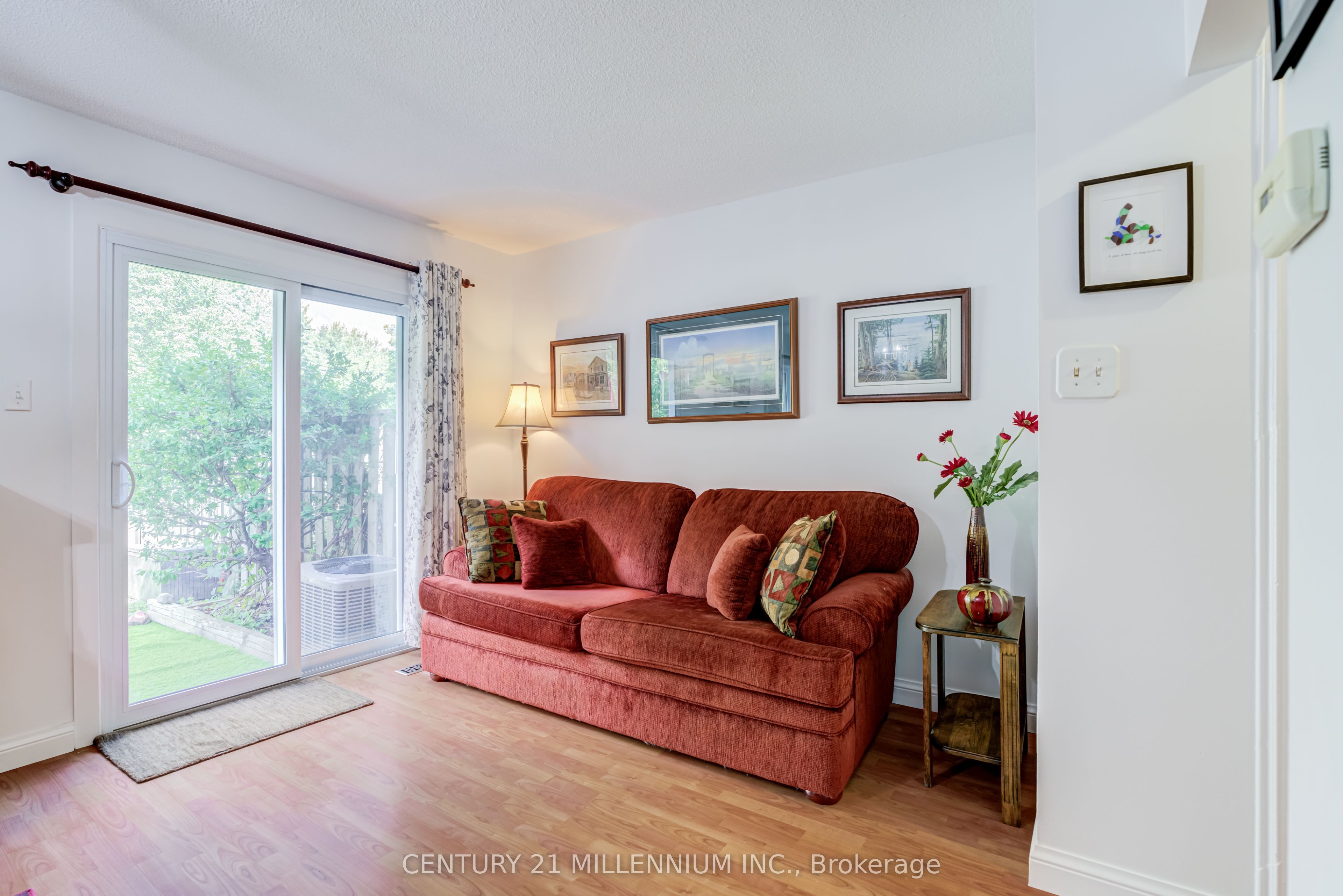 35 Tara Park Crescent Property Photo 6