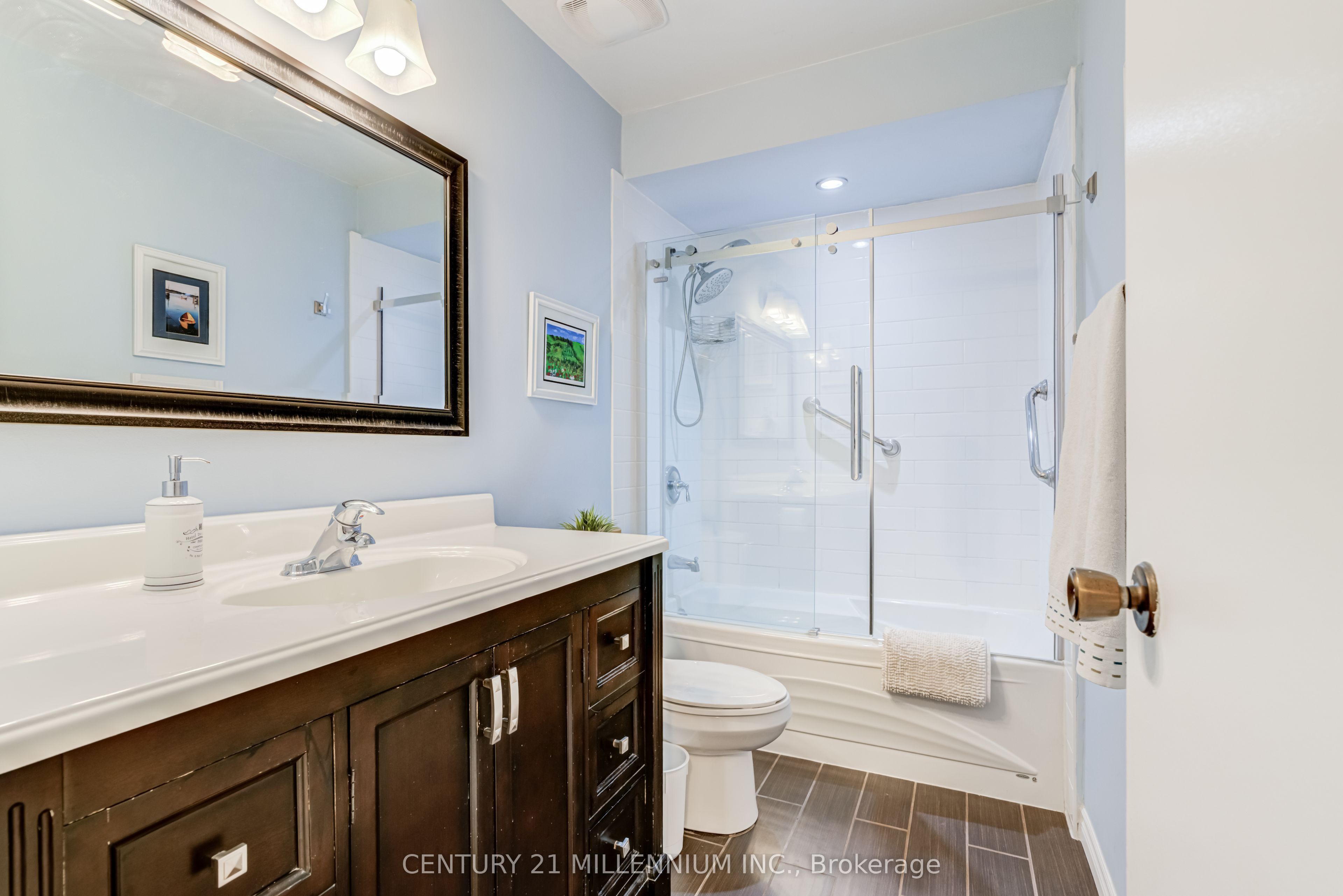 35 Tara Park Crescent Property Photo 24