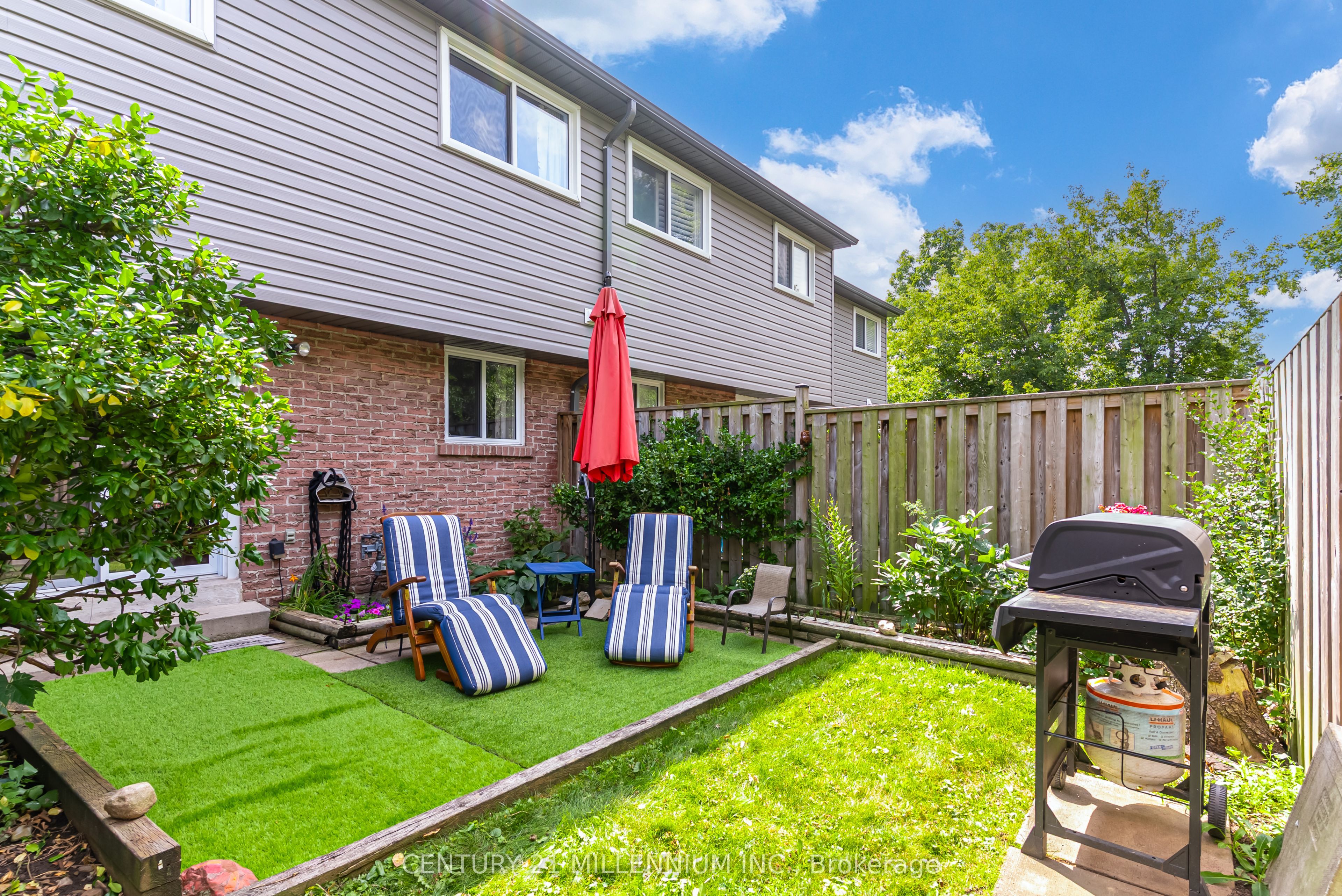 35 Tara Park Crescent Property Photo 33