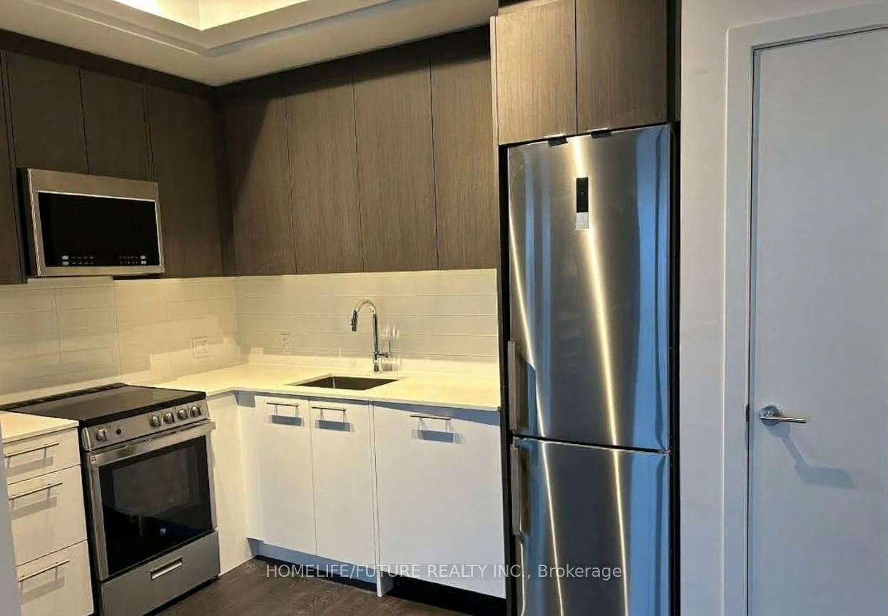 215 Veterans Drive 607(s) Property Photo 9