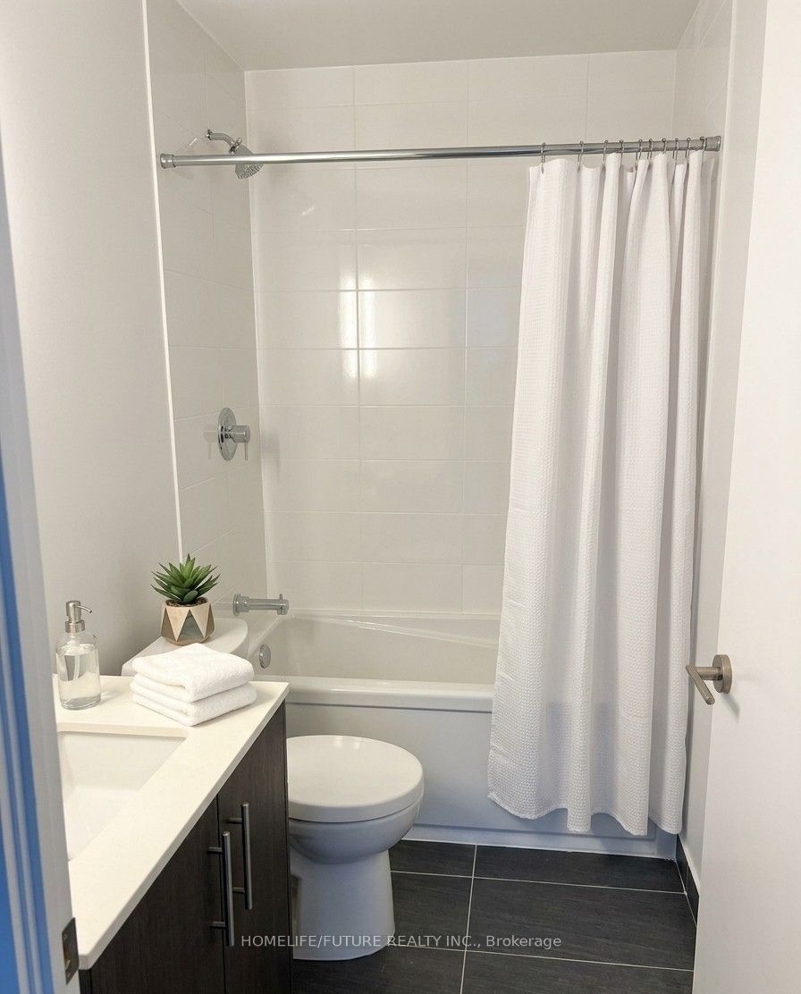 215 Veterans Drive 607(s) Property Photo 14