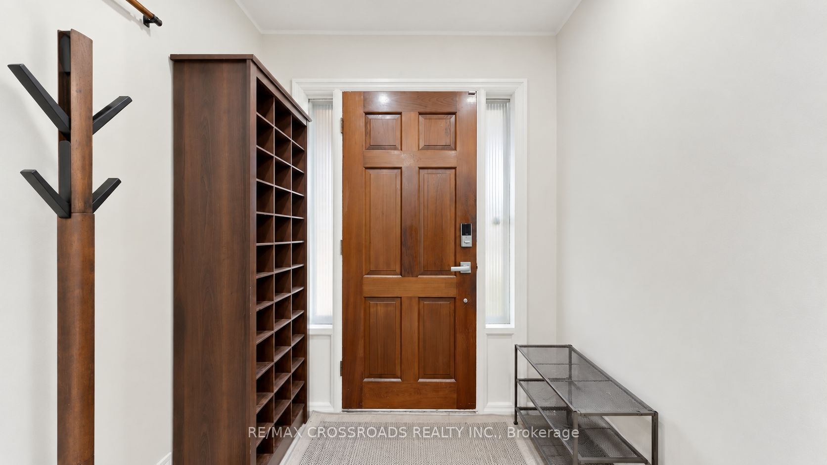 106 Stilecroft Drive 5 Property Photo 2