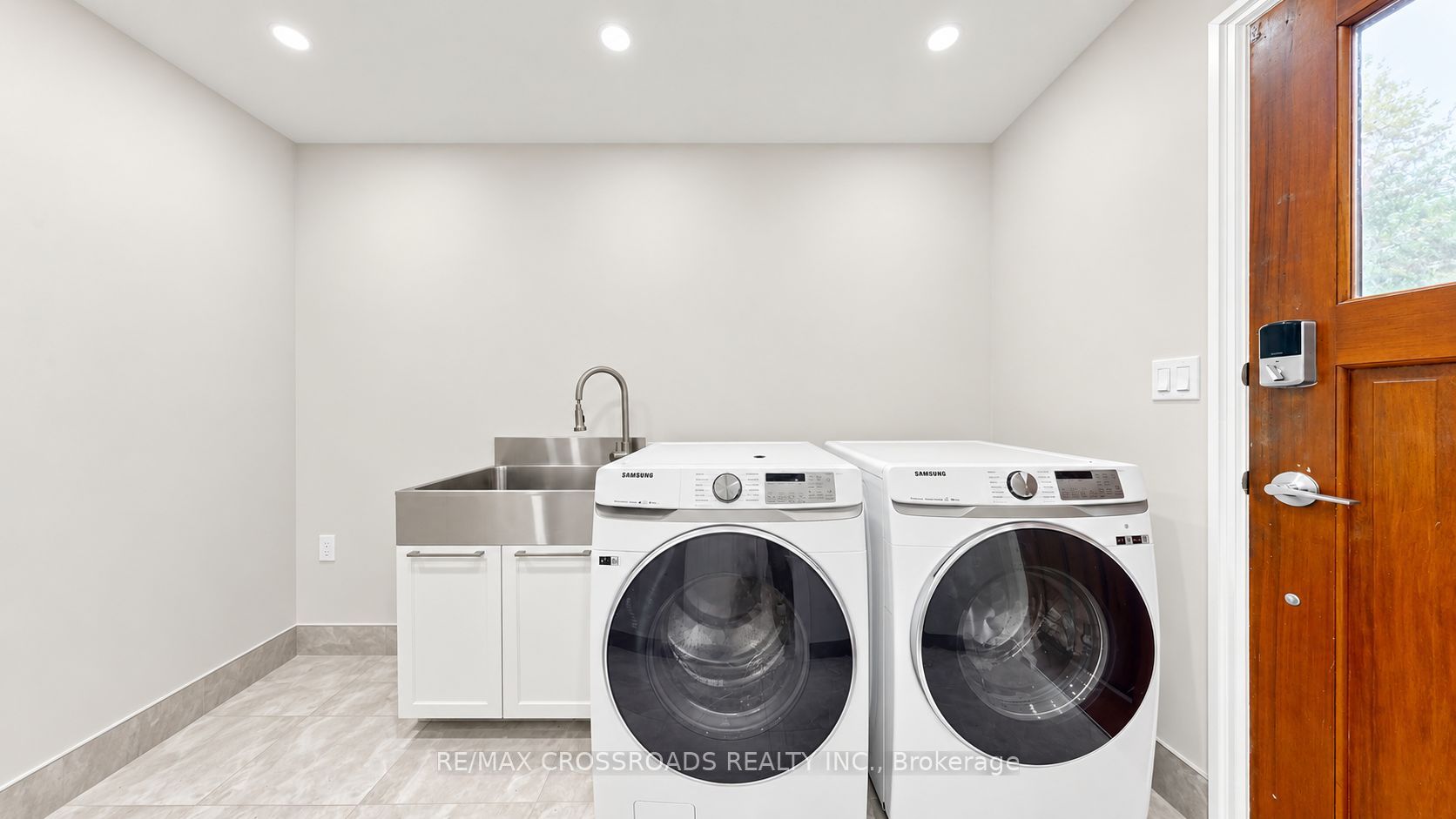 106 Stilecroft Drive 5 Property Photo 15