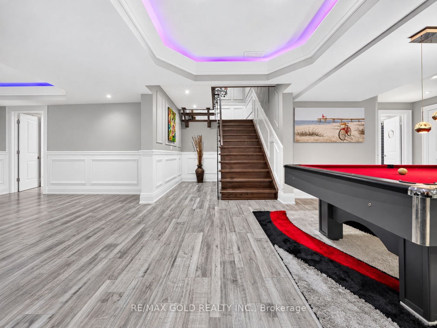 33 Young Court Property Photo 33