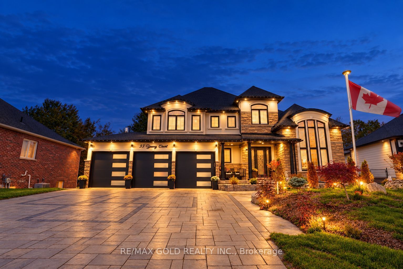 33 Young Court Property Photo 49