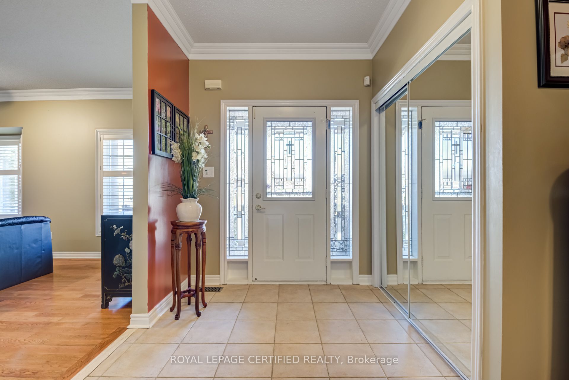 2 Orchard Park Gate Property Photo 3