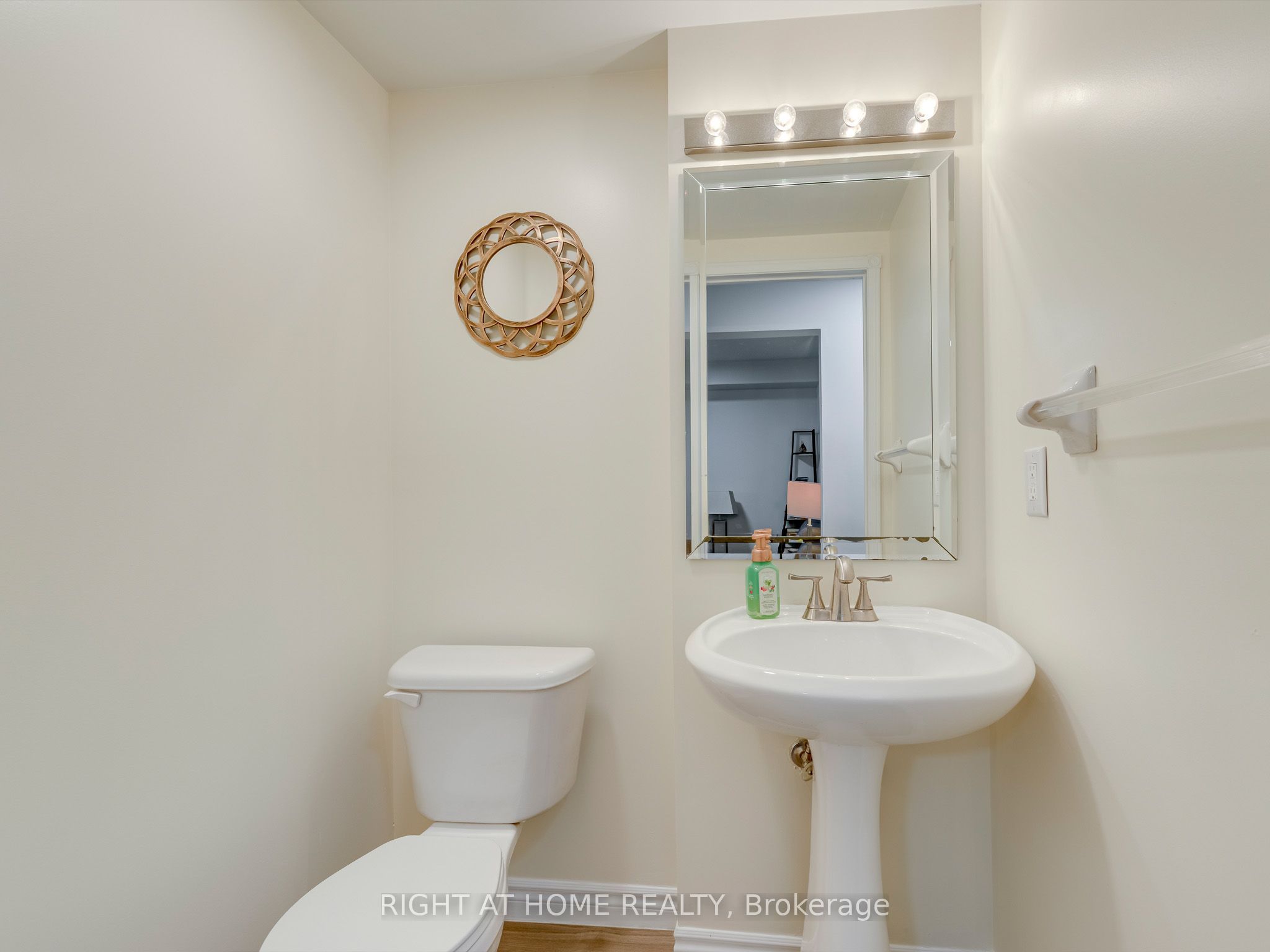 5260 Mcfarren Boulevard 35 Property Photo 12