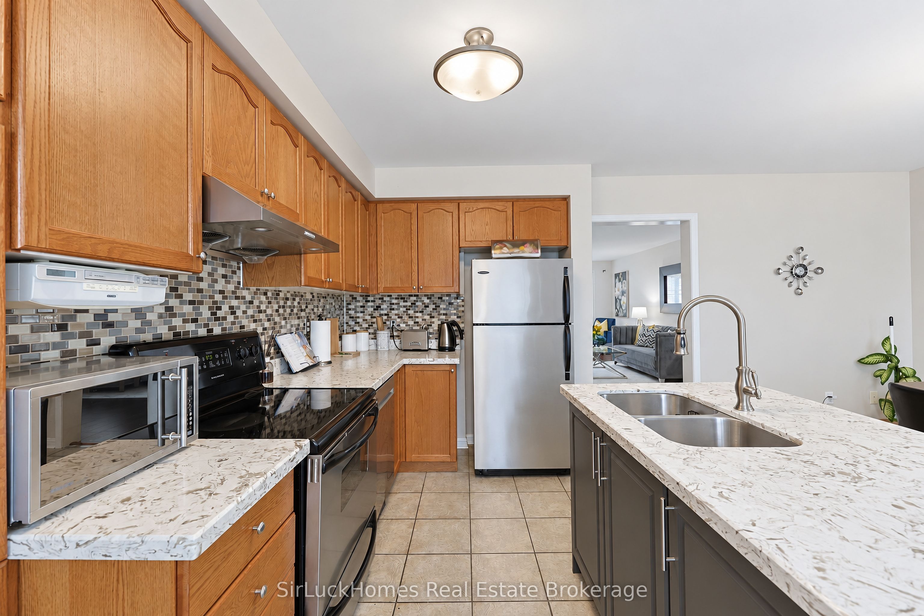 250 Richvale Drive S 22 Property Photo 19