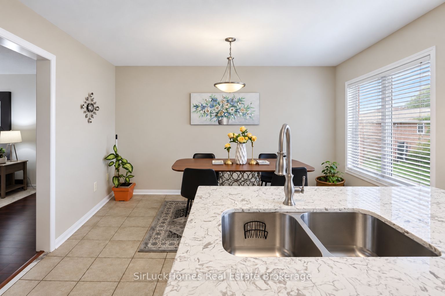 250 Richvale Drive S 22 Property Photo 21