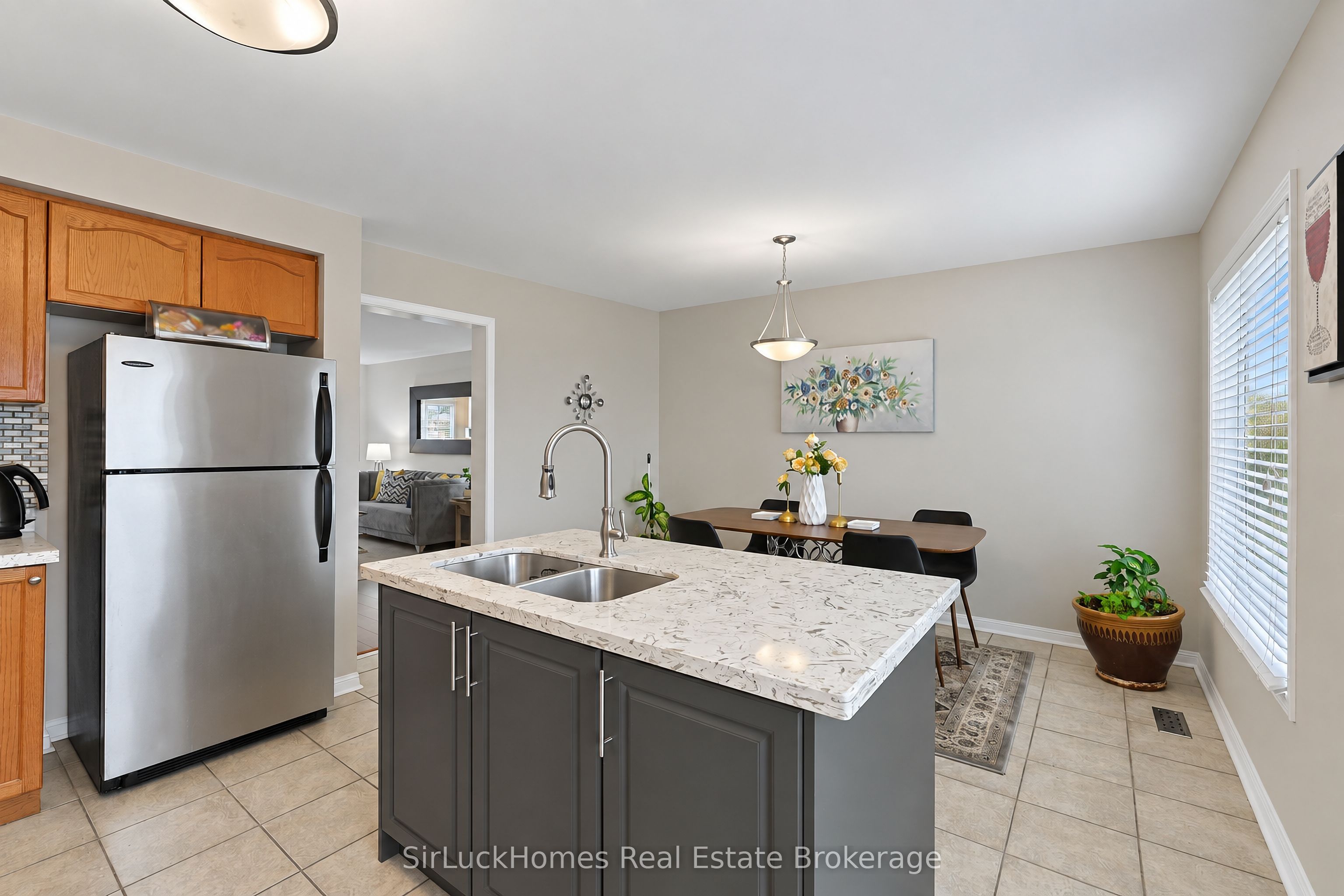 250 Richvale Drive S 22 Property Photo 25