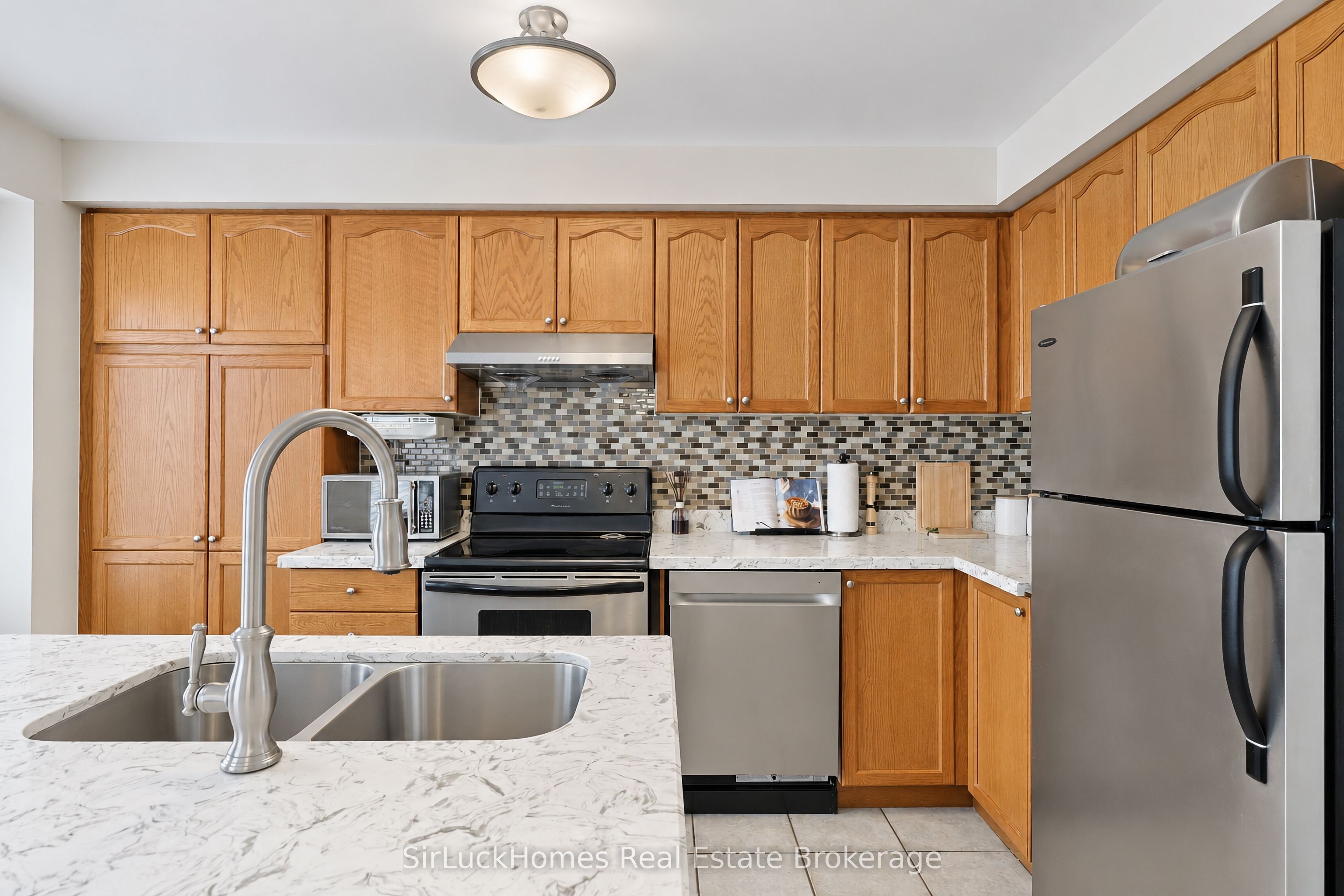 250 Richvale Drive S 22 Property Photo 26