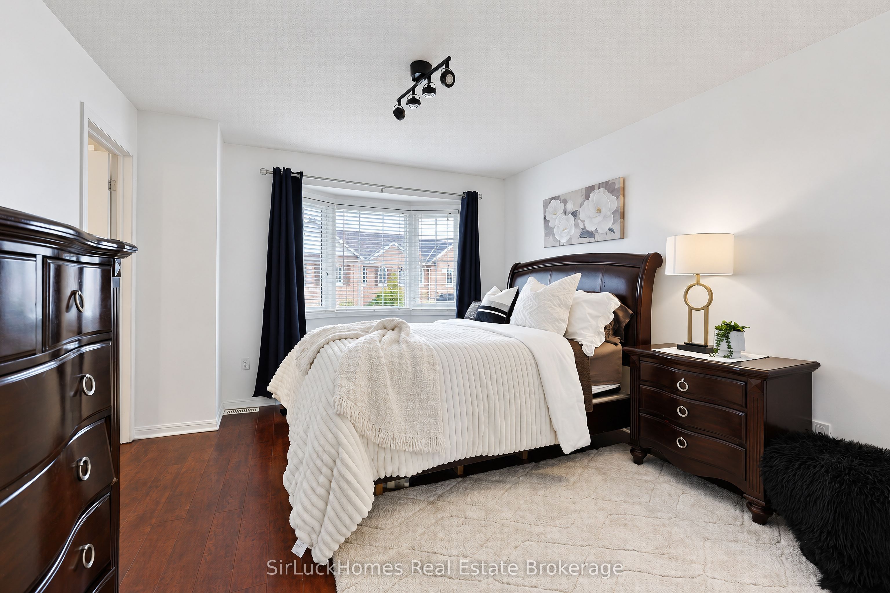 250 Richvale Drive S 22 Property Photo 29