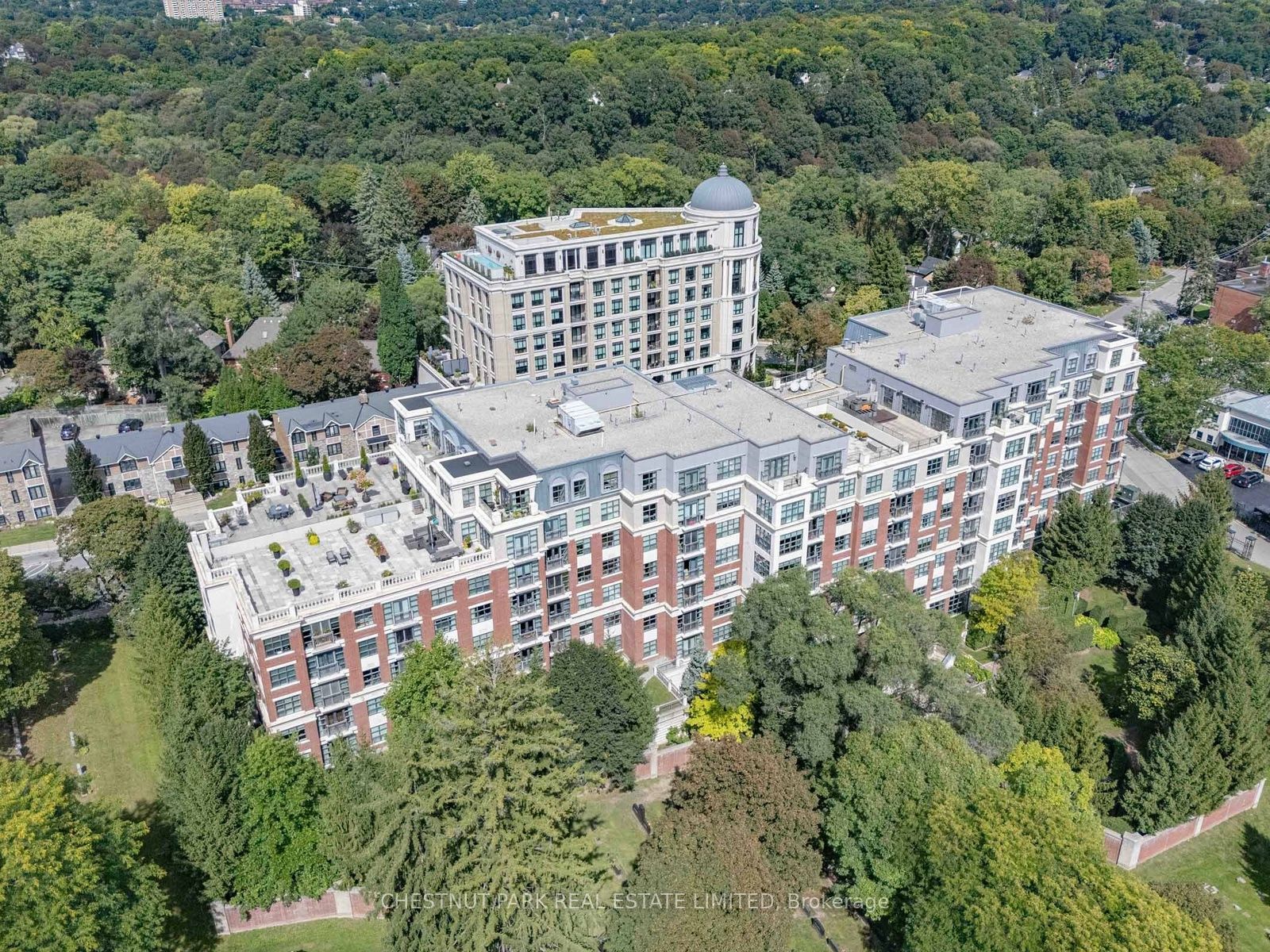 2855 Bloor Street W 311 Property Photo 1