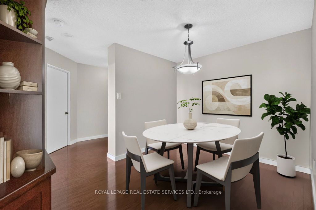 1320 Islington Avenue 2206 Property Photo 9