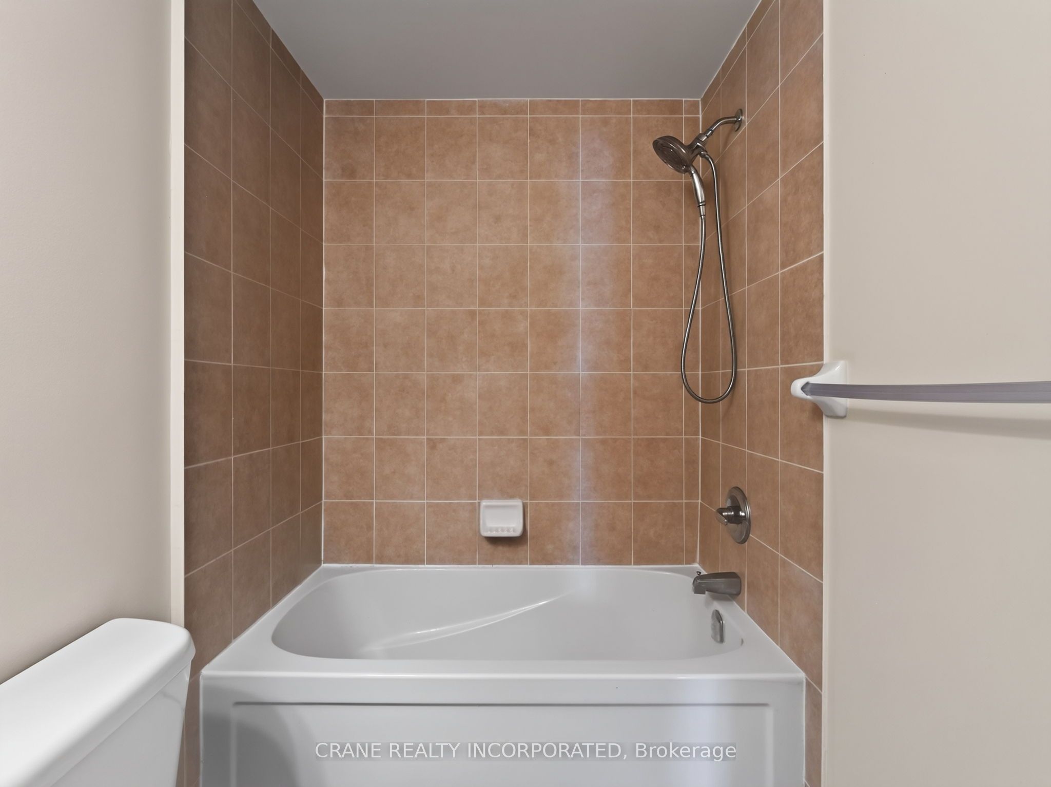 400 Hopewell Avenue 108 Property Photo 35