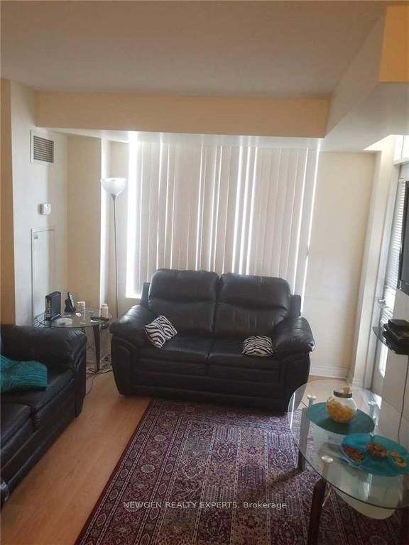 310 Burnhamthorpe Road W 805 Property Photo 4