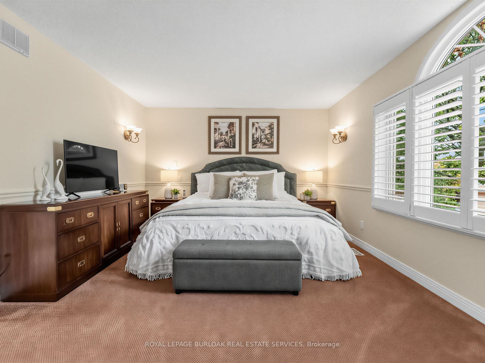 1259 Nathaniel Crescent Property Photo 17