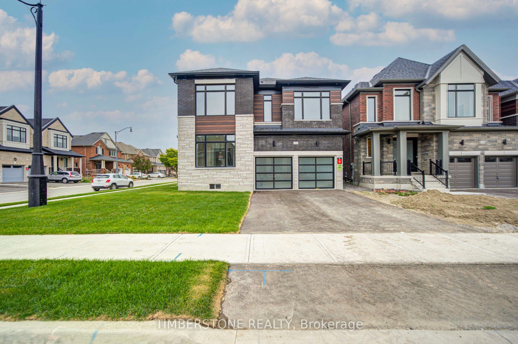 38 Morrow Bay Drive Property Photo 1