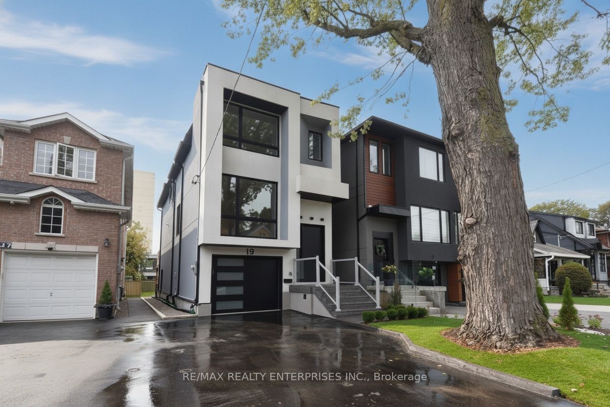 19 Simpson Avenue