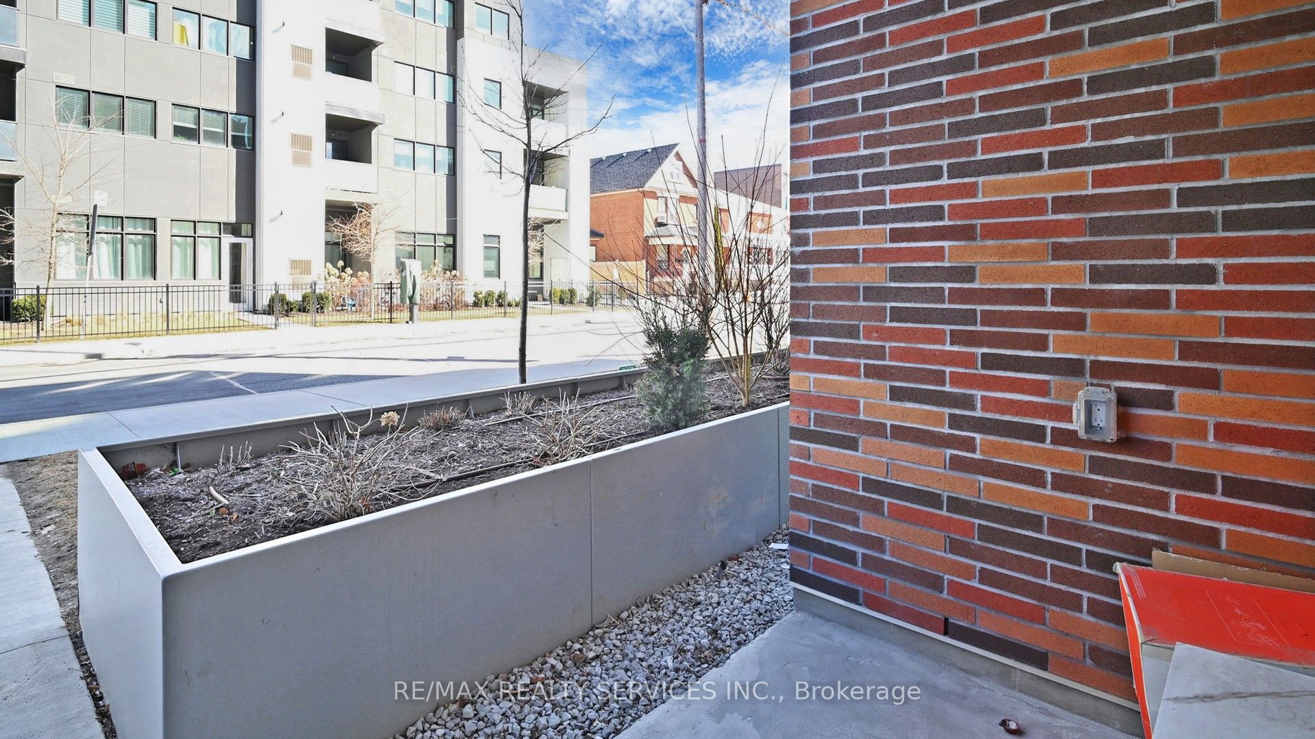 1787 St. Clair Avenue W 102 Property Photo 14
