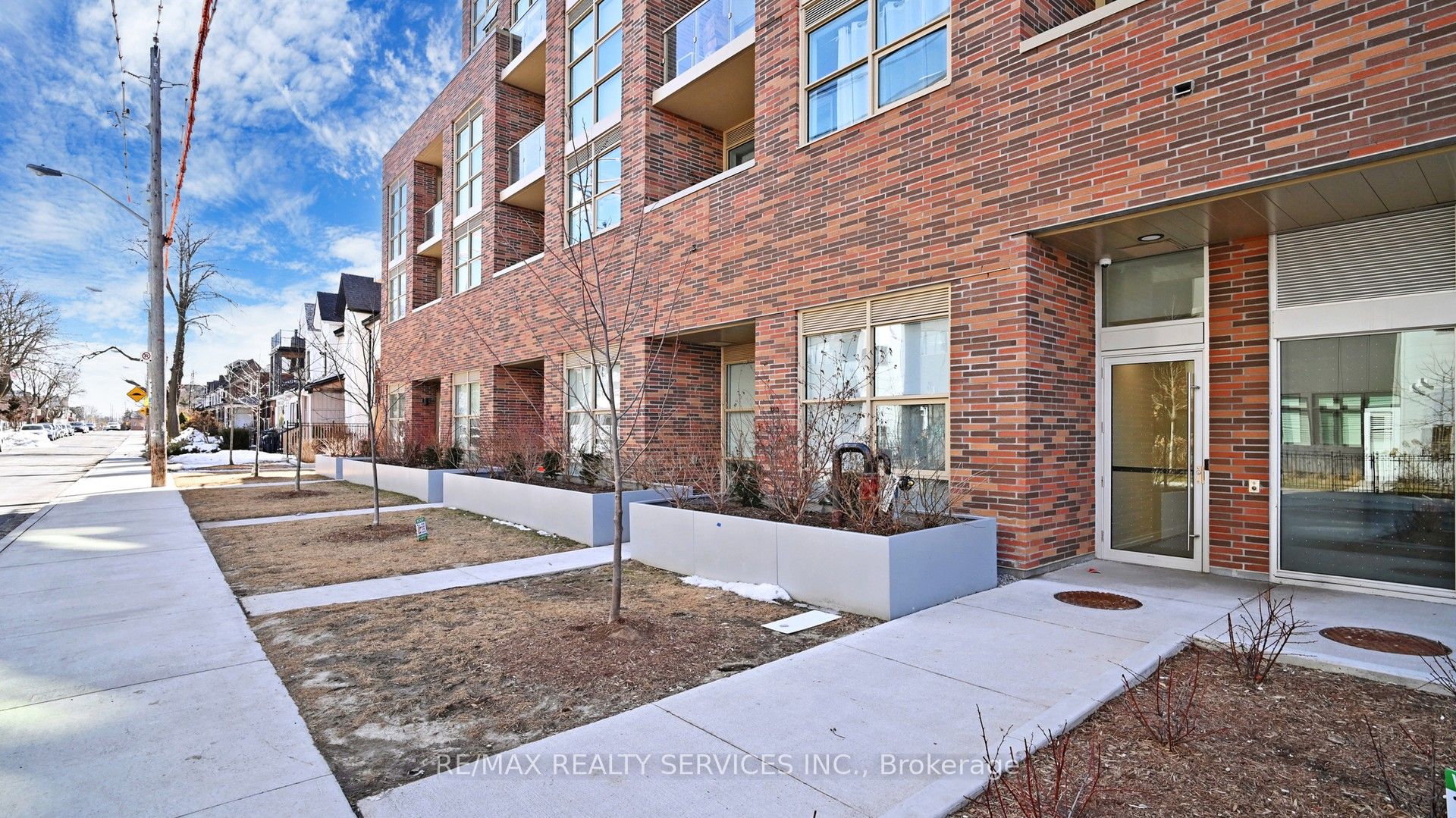 1787 St. Clair Avenue W 102 Property Photo 16
