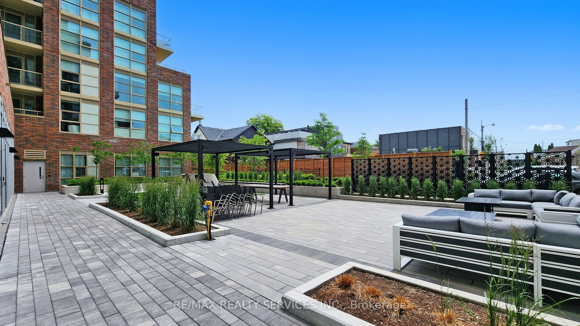 1787 St. Clair Avenue W 102 Property Photo 17