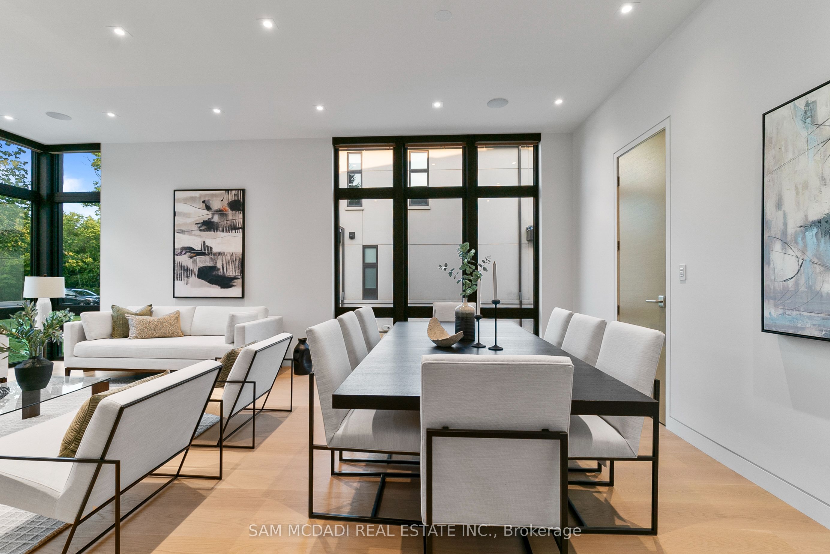 1222 Mississauga Road Property Photo 8