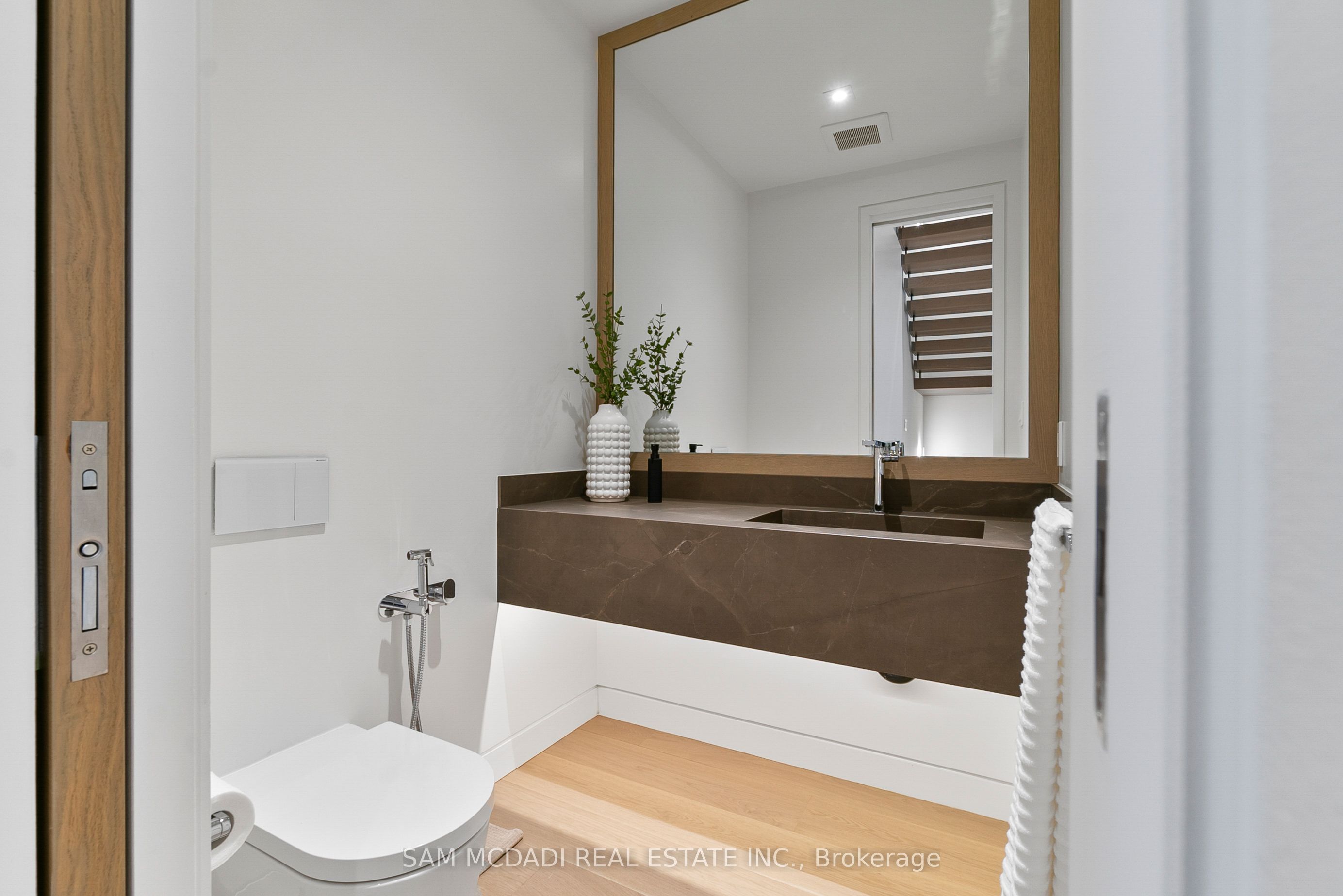 1222 Mississauga Road Property Photo 12
