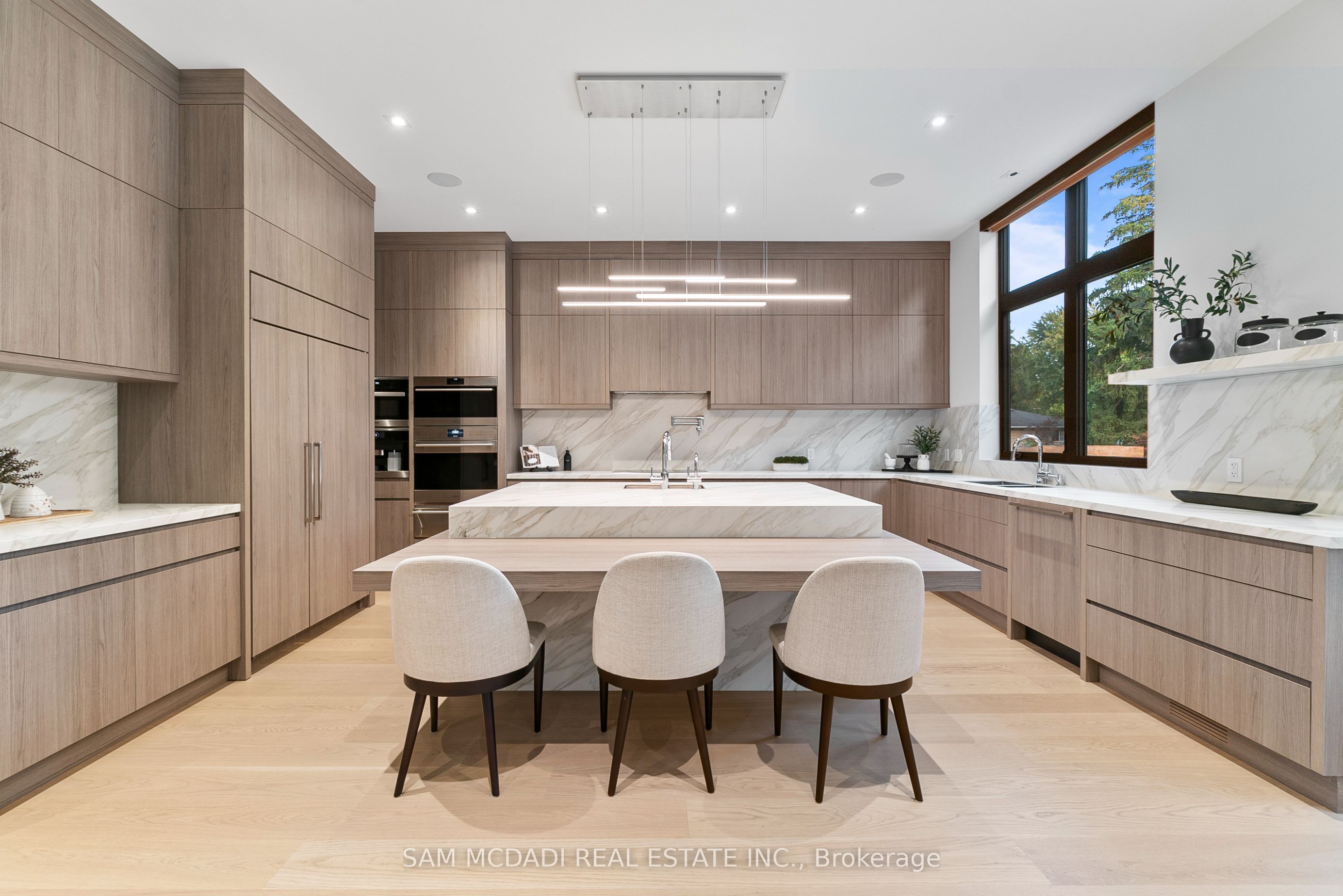 1222 Mississauga Road Property Photo 14