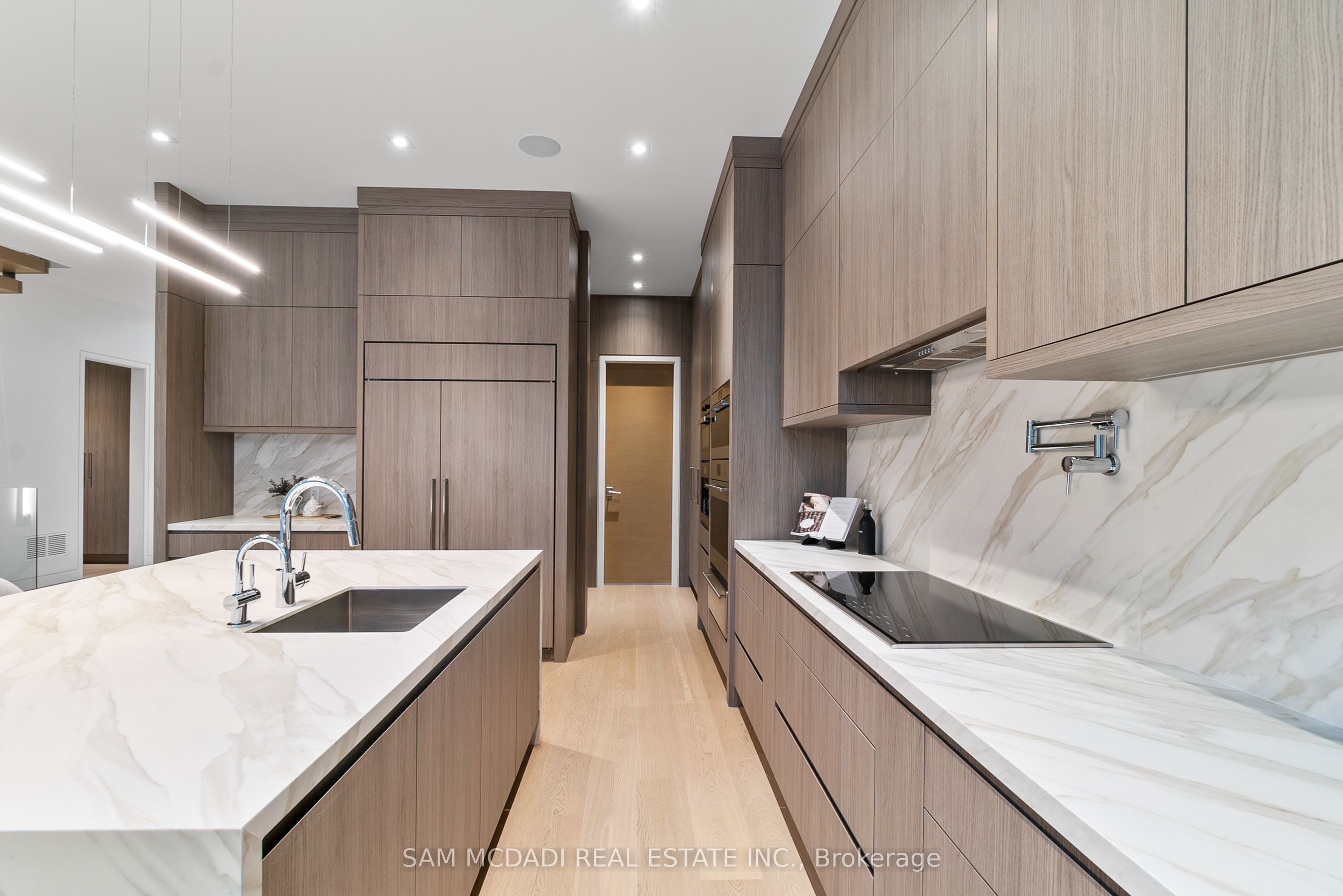 1222 Mississauga Road Property Photo 17