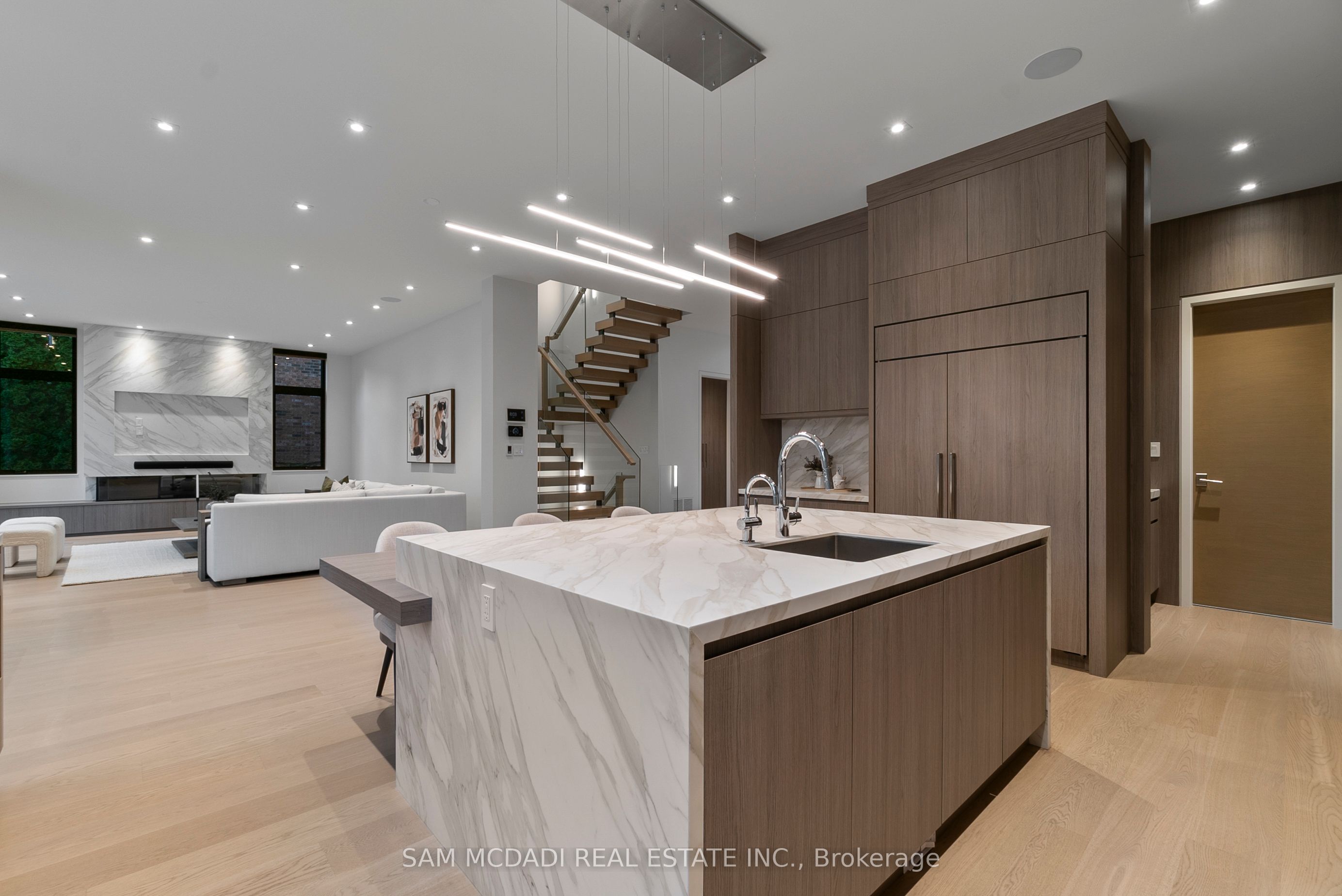 1222 Mississauga Road Property Photo 18